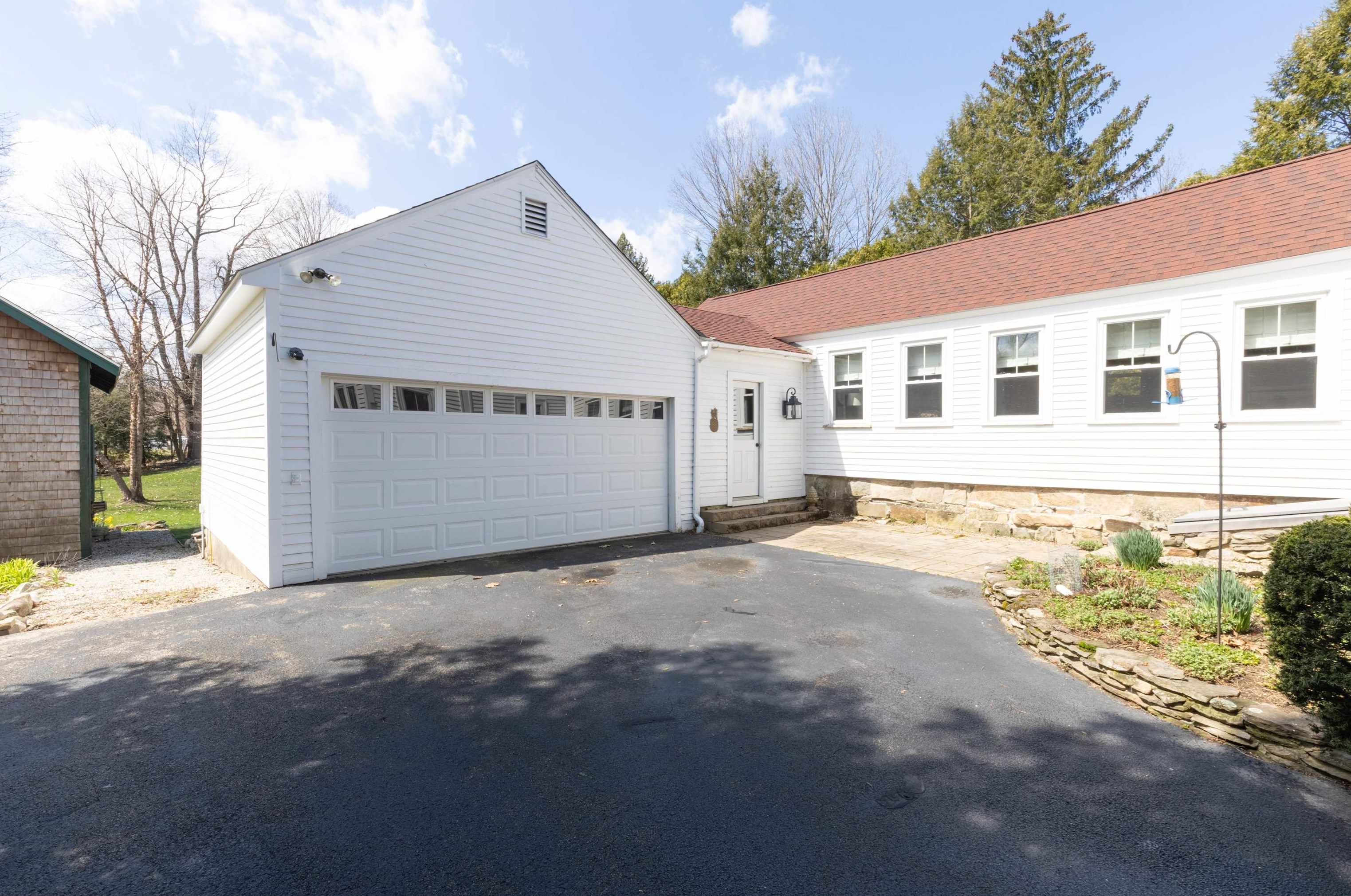 184 Main St, Hampstead, NH 03841