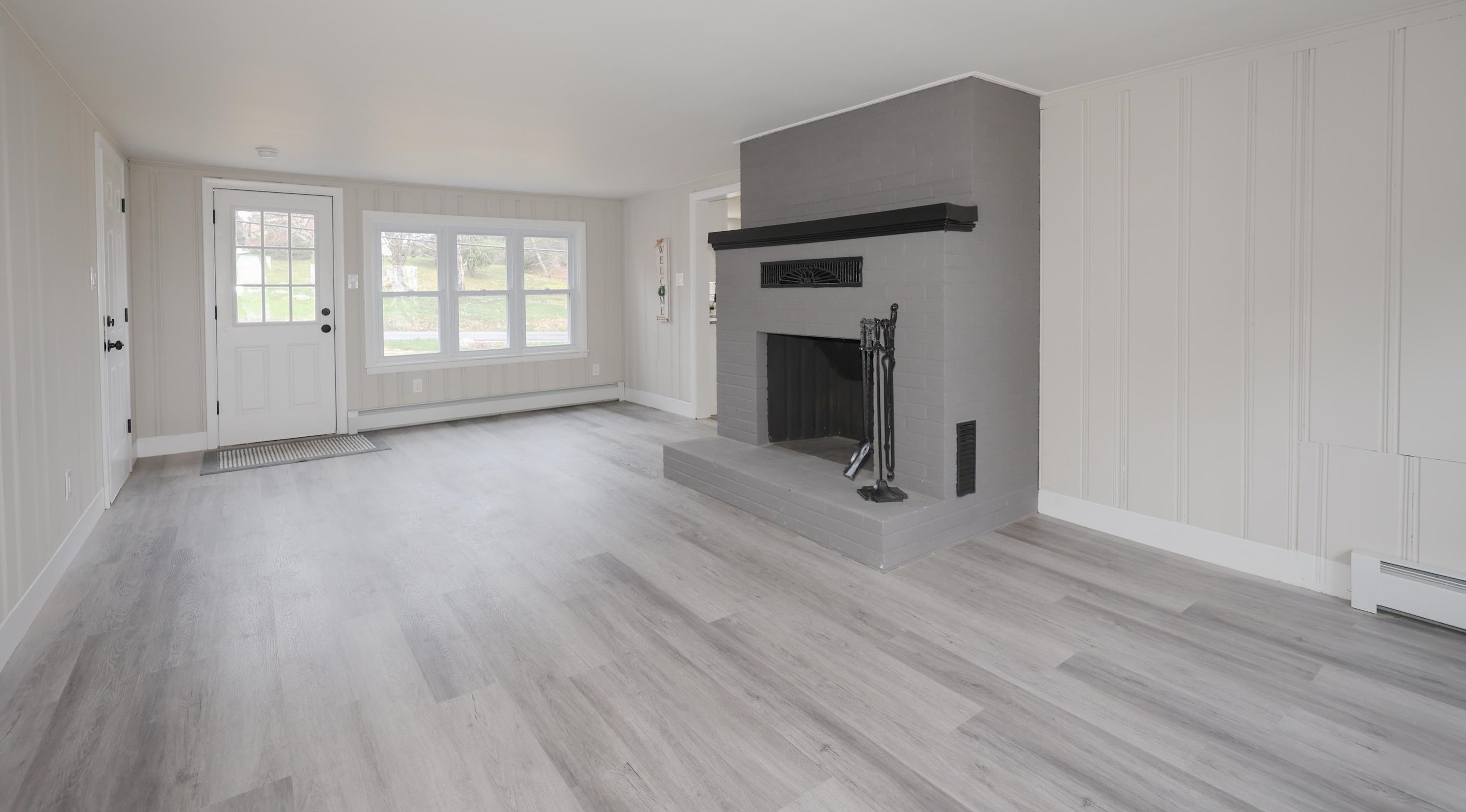 18 Whitehall Rd, Manchester NH  03106-1923 exterior