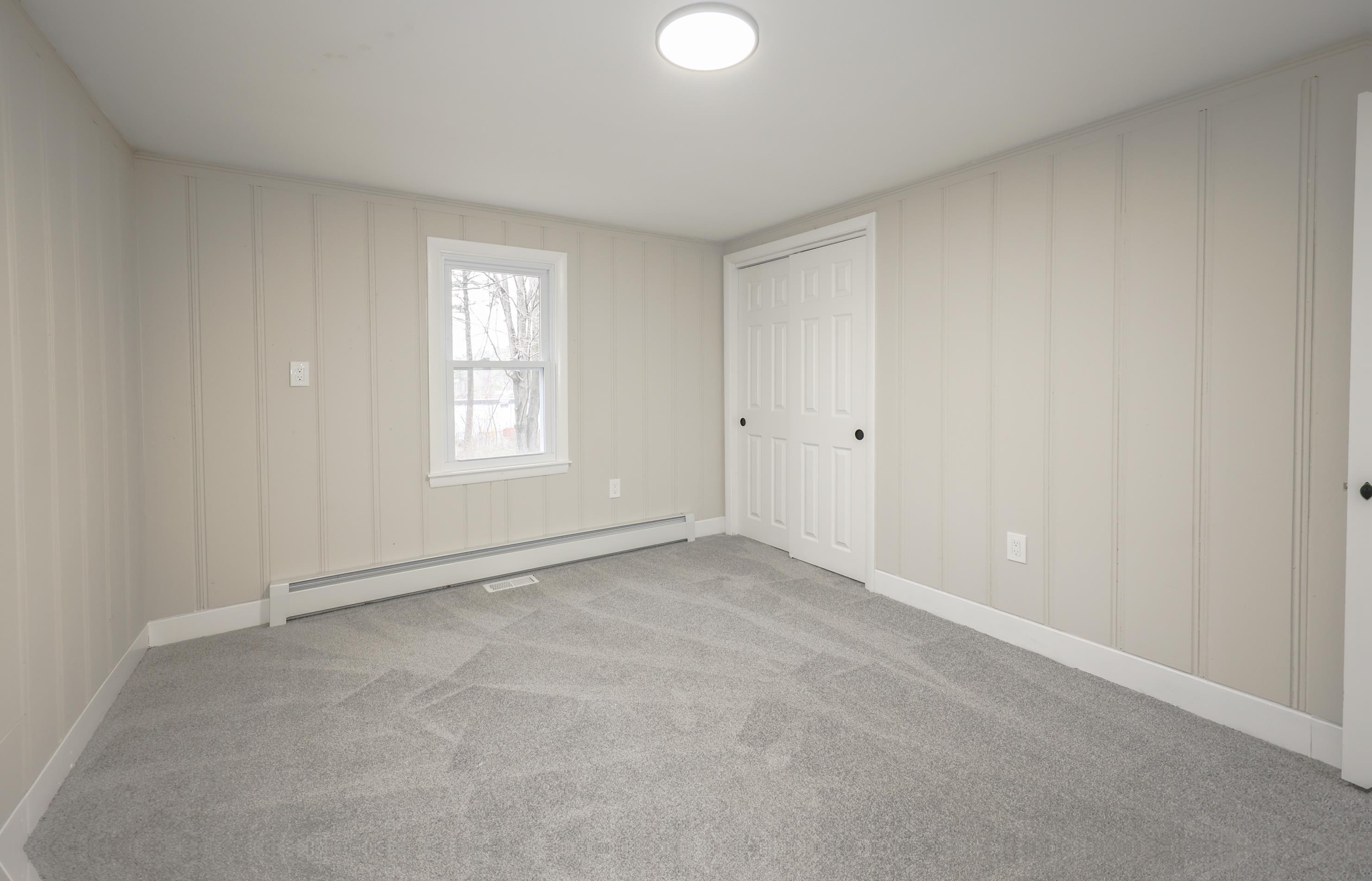 18 Whitehall Rd, Manchester NH  03106-1923 exterior