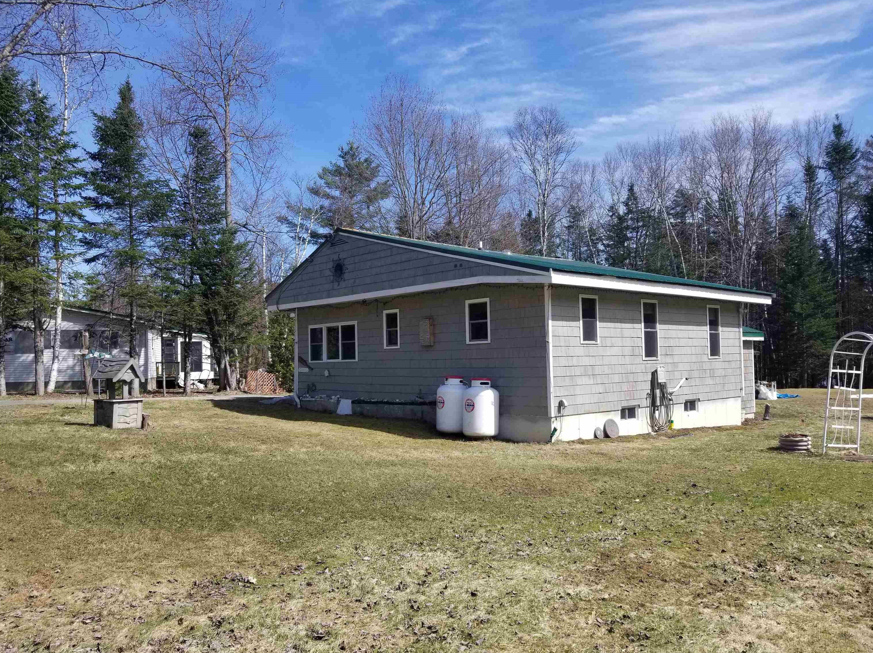 295 Muzzy Hill Rd, Dummer, NH 03588
