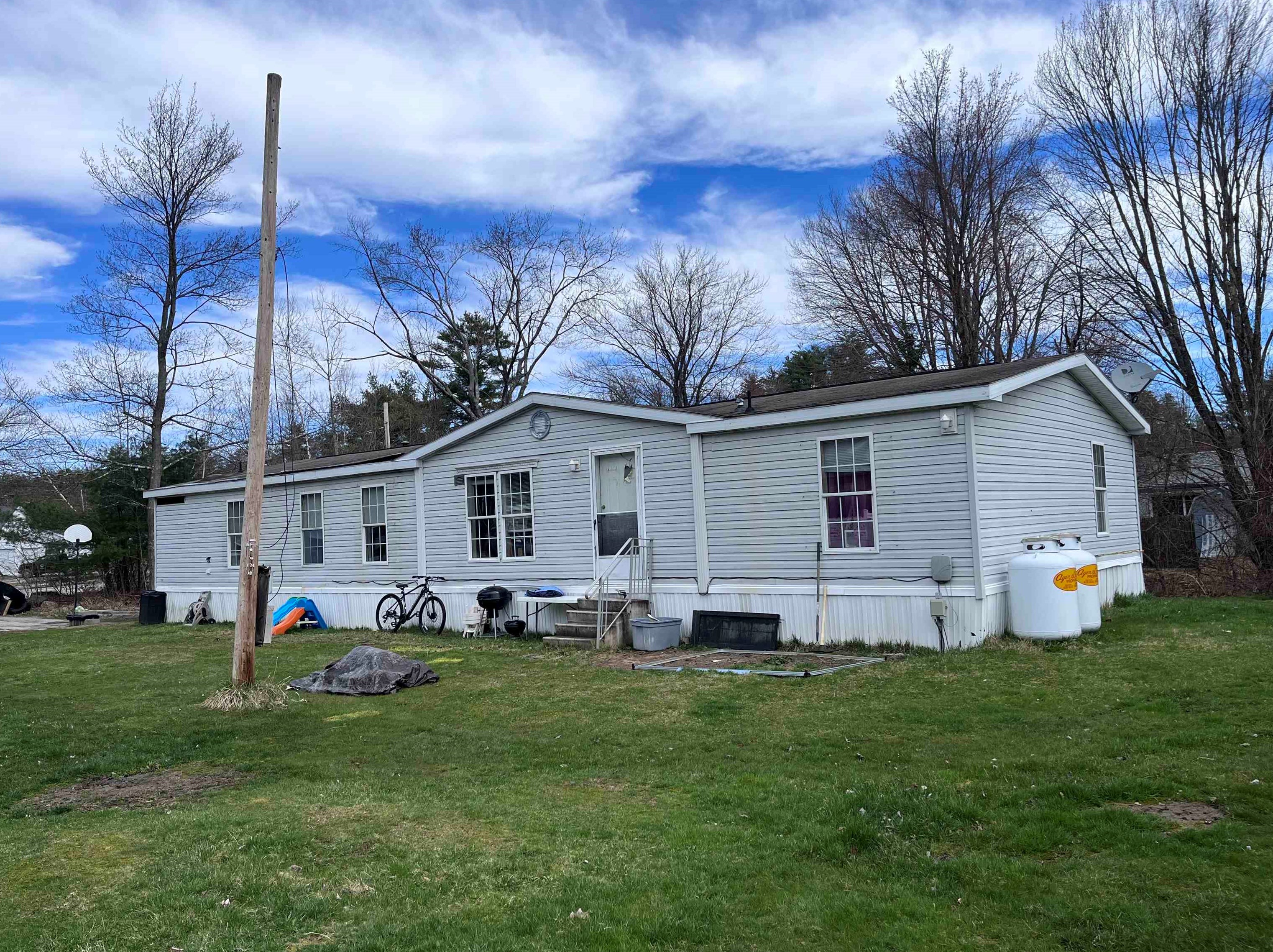 177 Preston St, Hillsboro, NH 03244