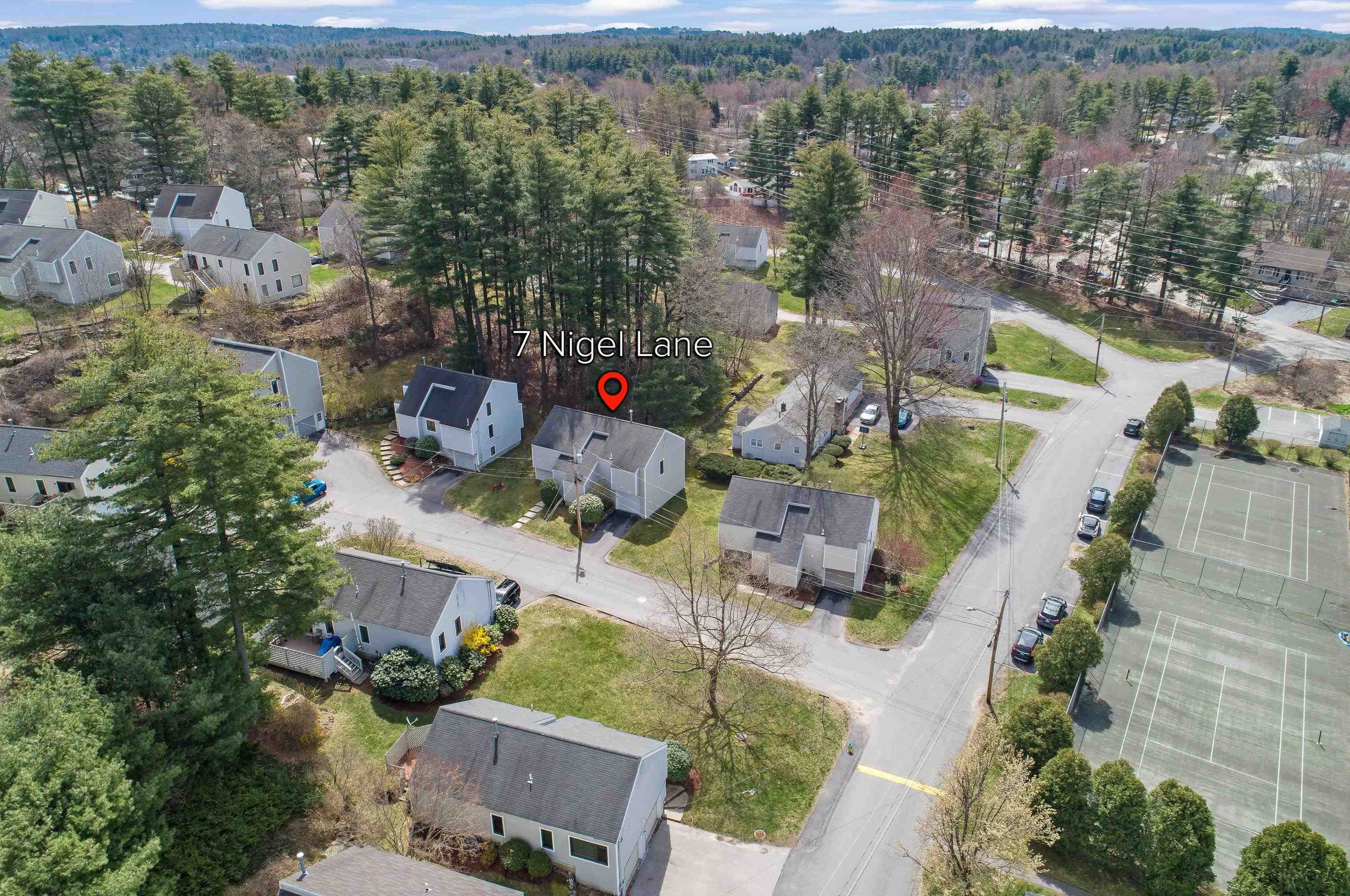 7 Nigel Ln, Nashua, NH 03062-1678