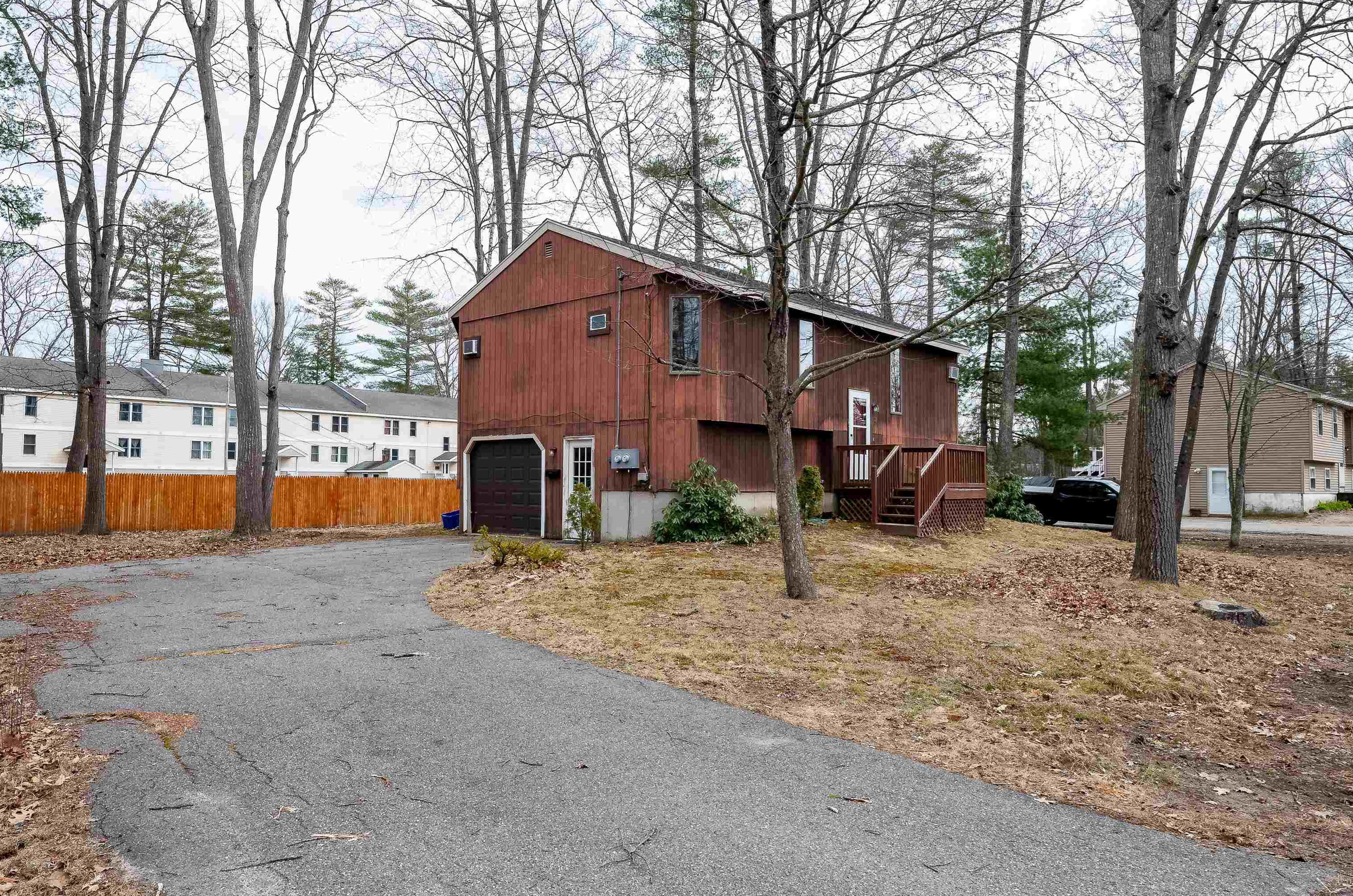 20 Piscassic St, Newmarket, NH 03857