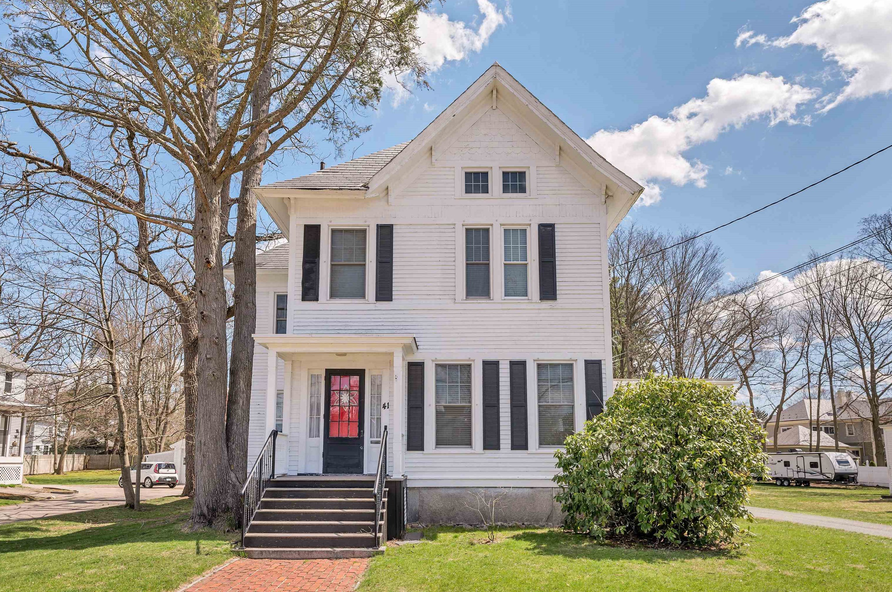 41 Concord St, Nashua, NH 03064