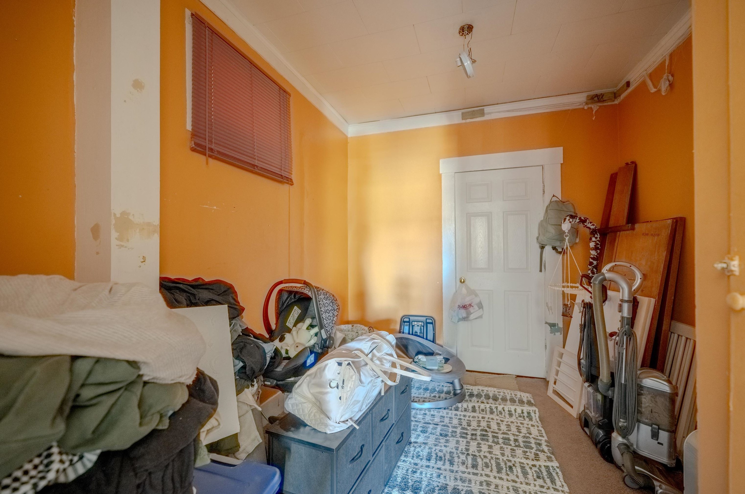 44 Main St, Pittsfield NH 03263-3708 exterior