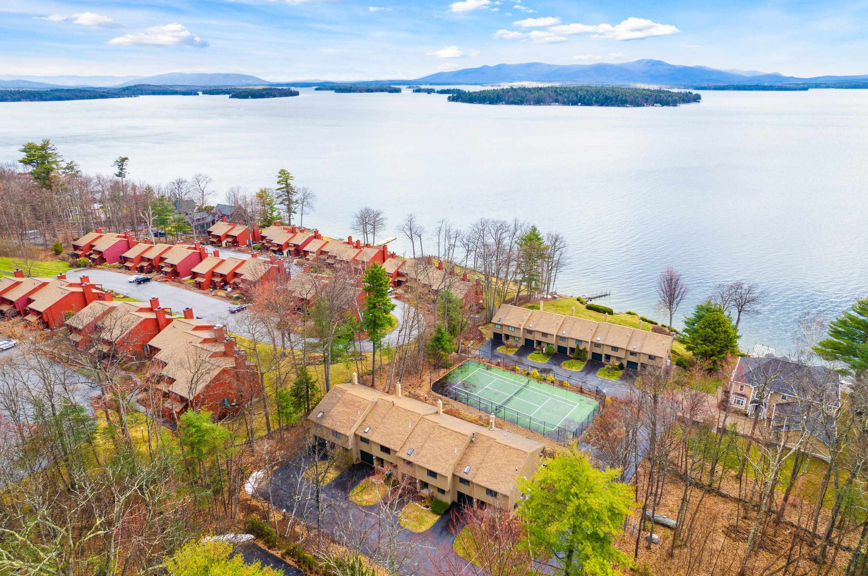 60 Scenic Dr #7, Laconia, NH 03249