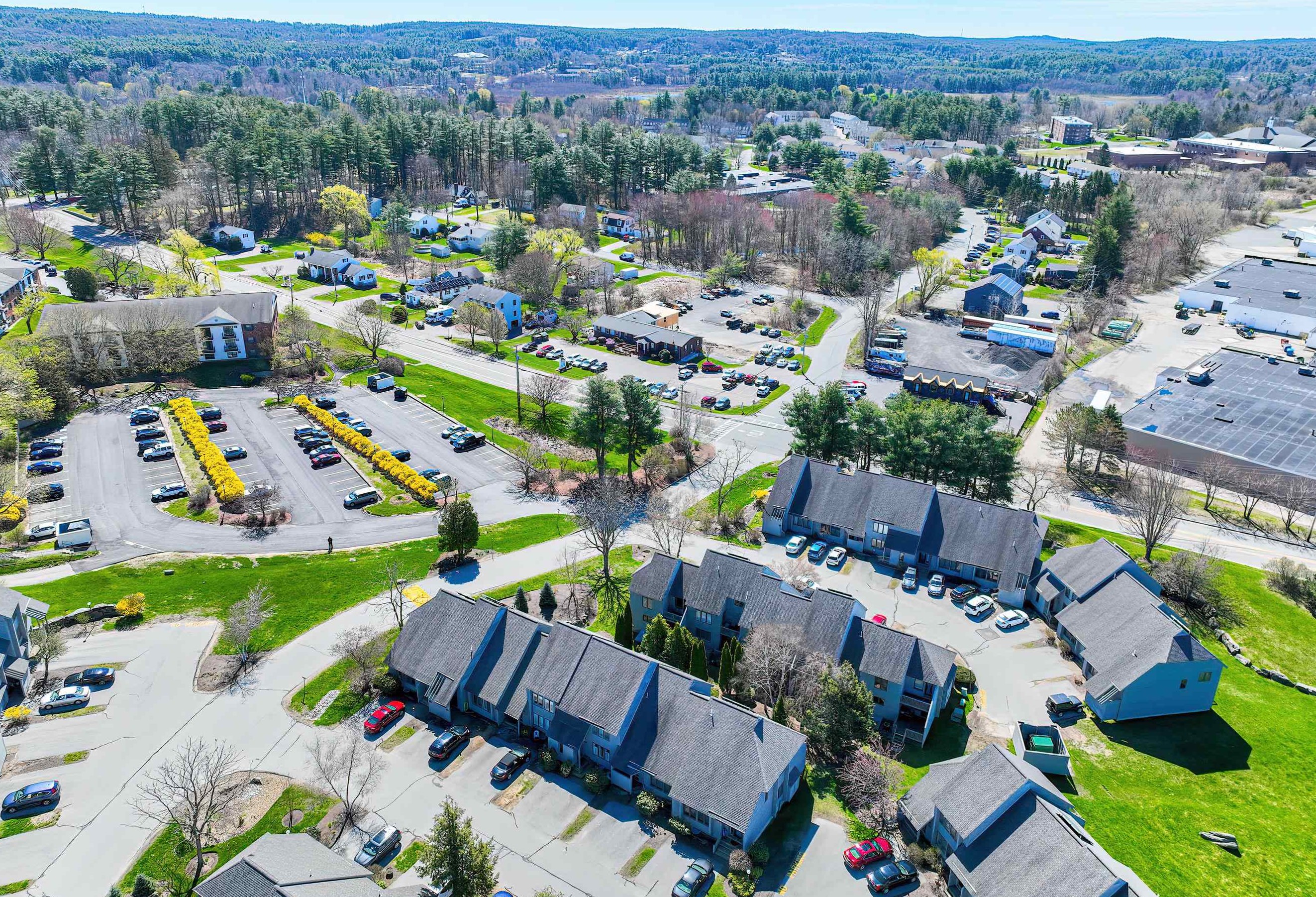 5 Tsienneto Rd #148, Derry, NH 03038