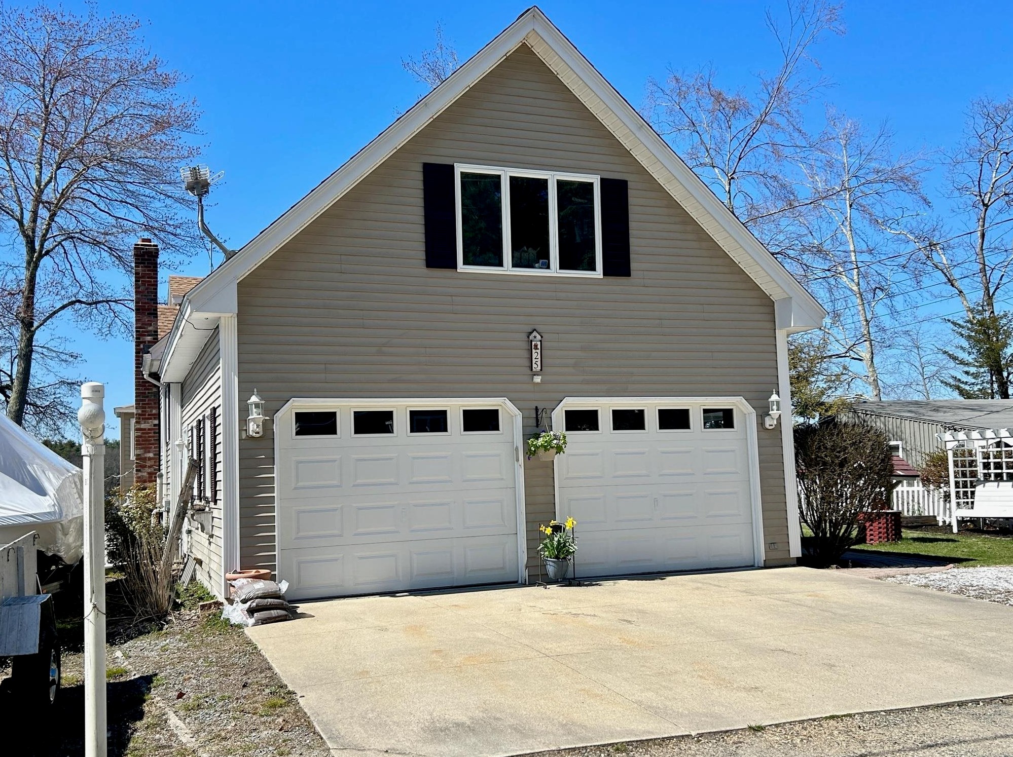 25 Wenmarks Rd, Newton NH 03858-3321 exterior