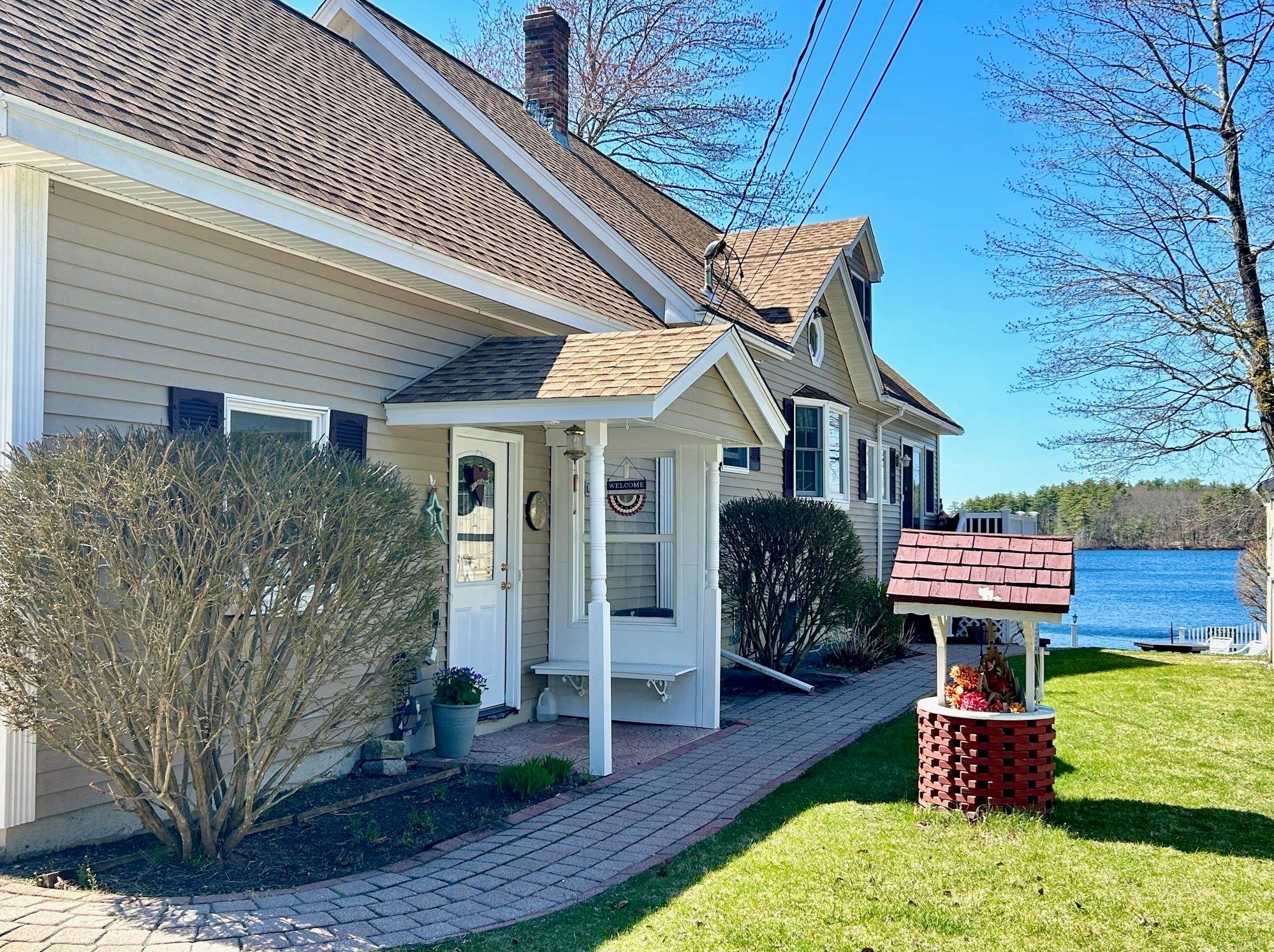 25 Wenmarks Rd, Newton NH 03858-3321 exterior