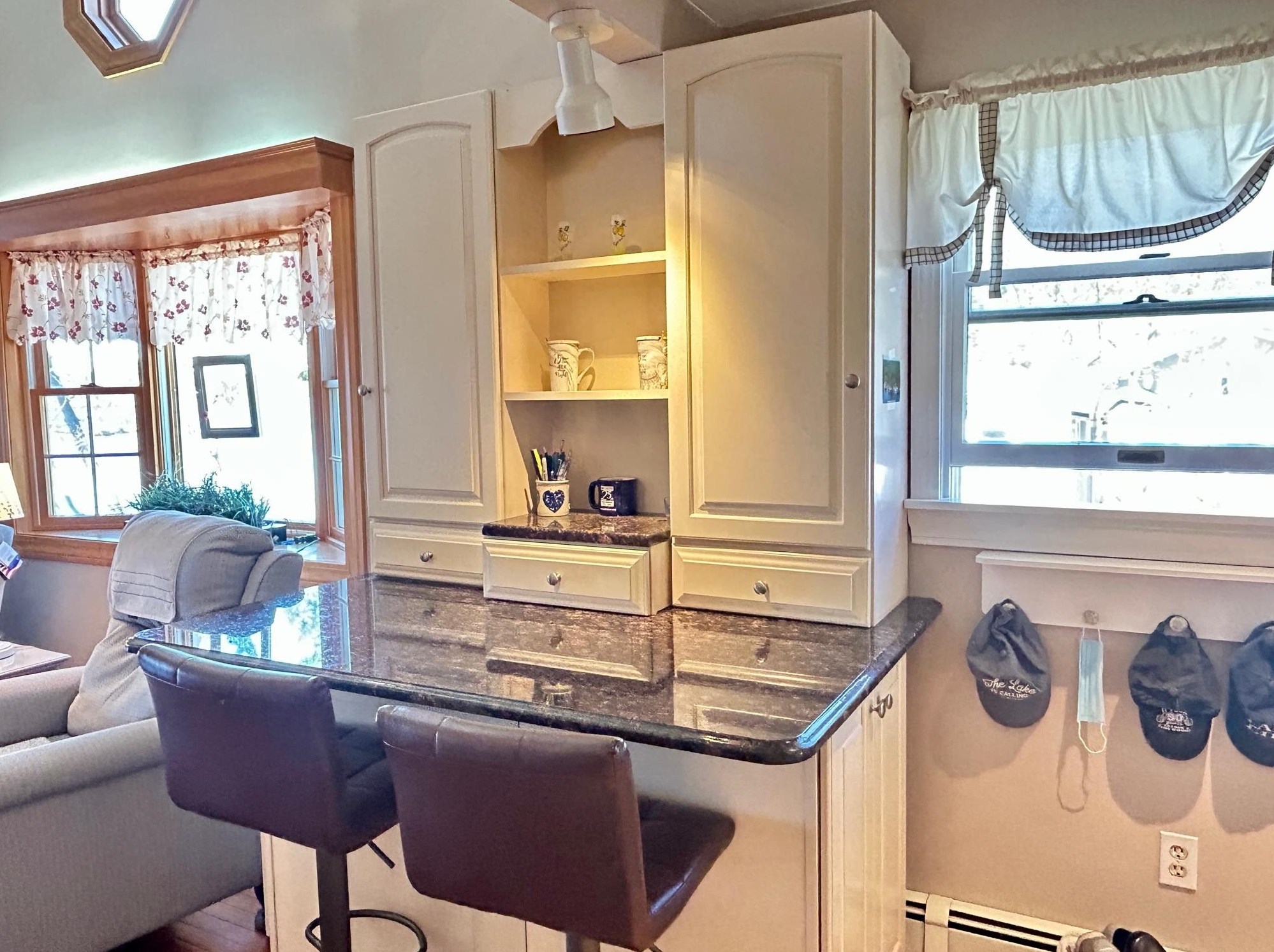 25 Wenmarks Rd, Newton NH 03858-3321 exterior