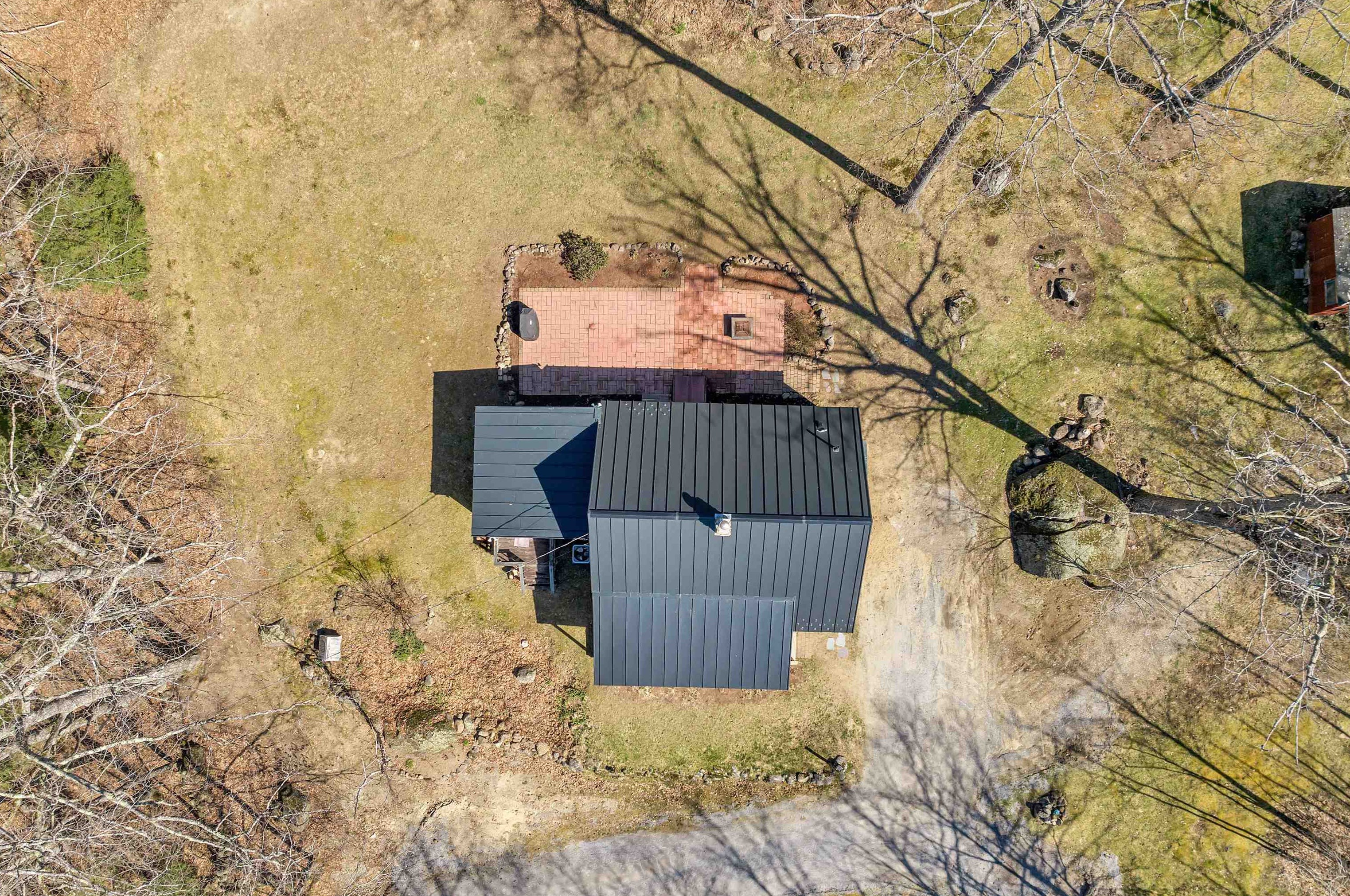 595 Beard Rd, Hillsboro NH  03244-4700 exterior