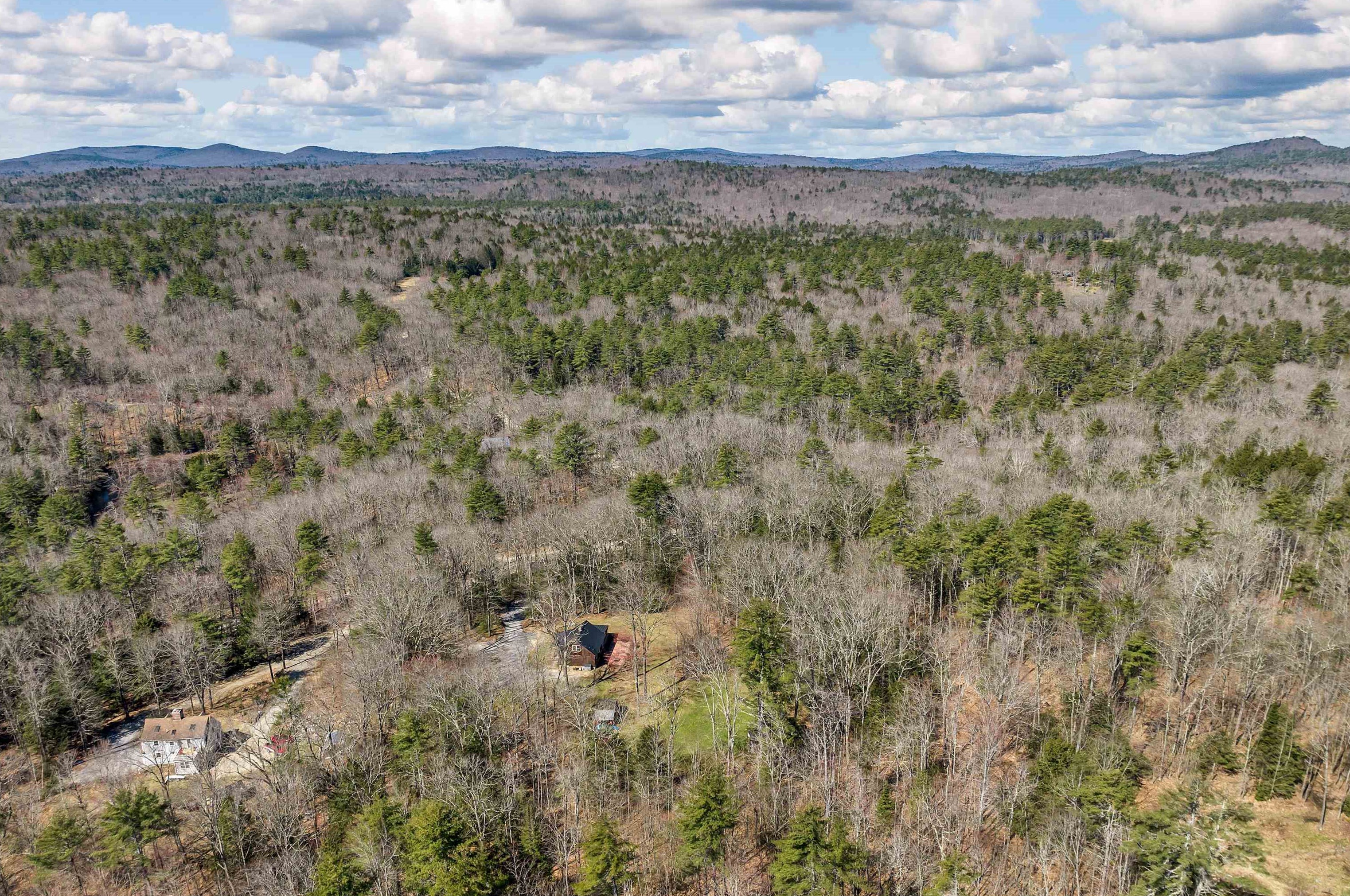 595 Beard Rd, Hillsboro NH  03244-4700 exterior