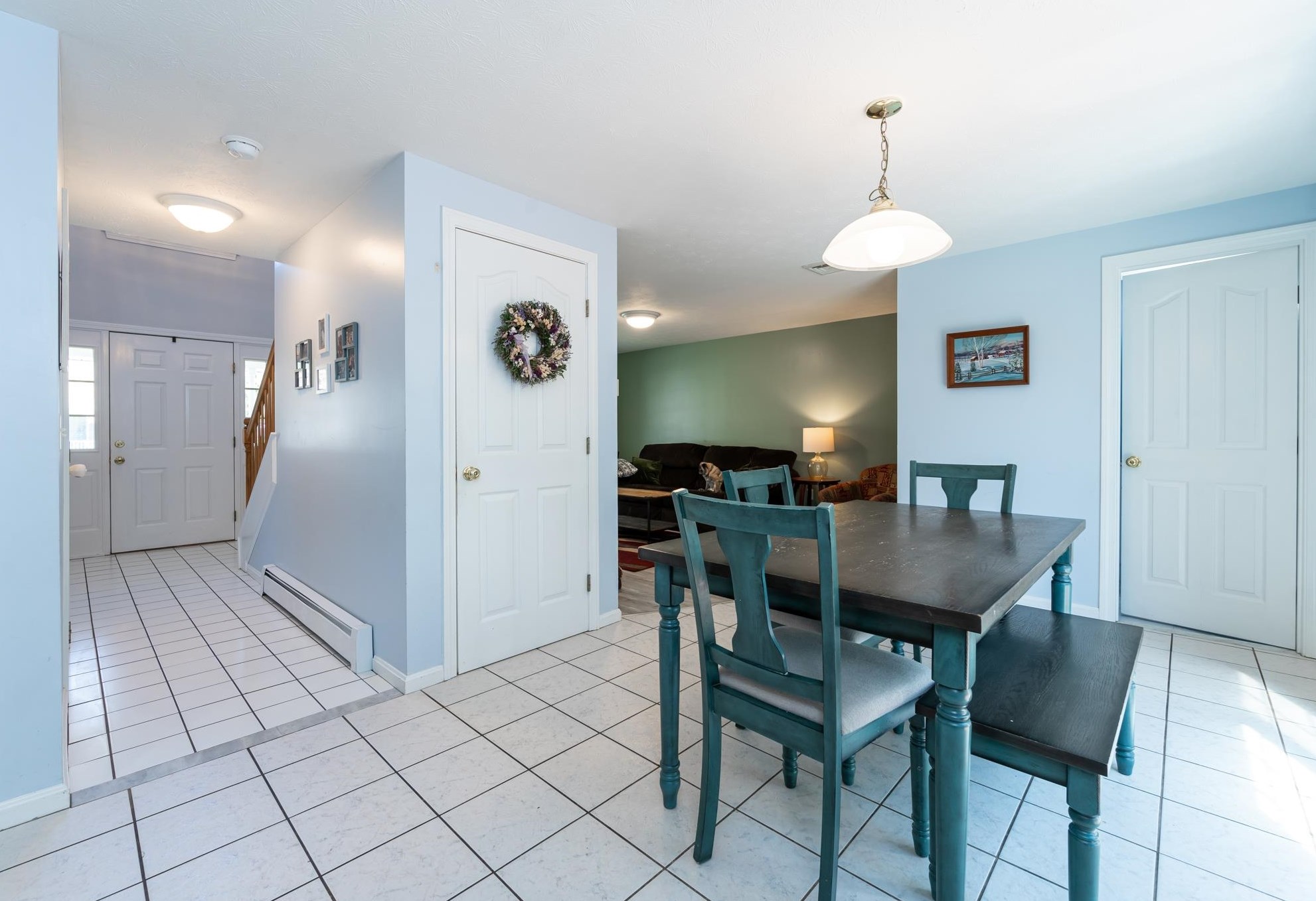 78 Pasture Dr, Manchester NH  03102-4958 exterior