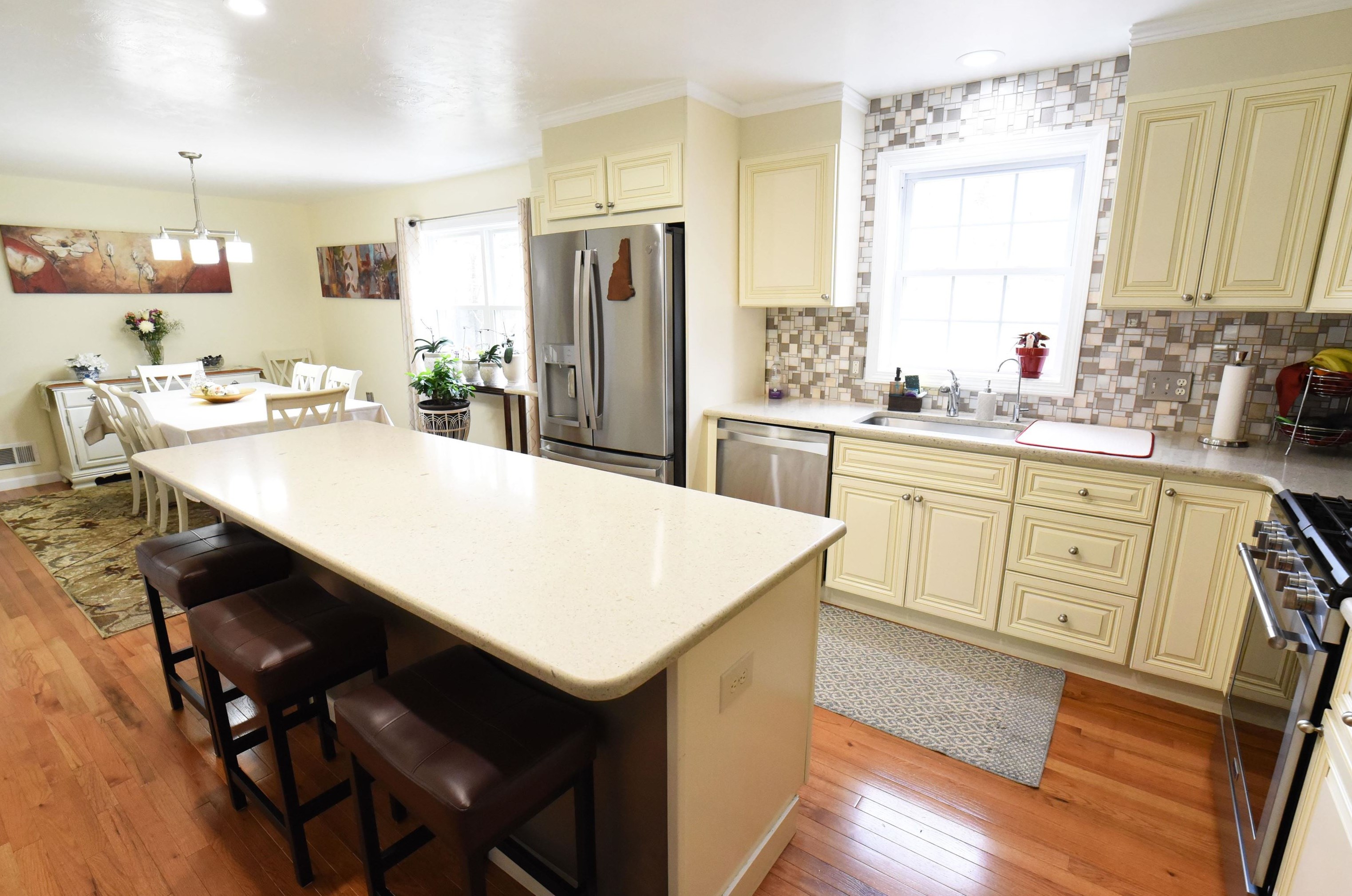 5 Pasture Dr, Franklin, NH 03235-1500