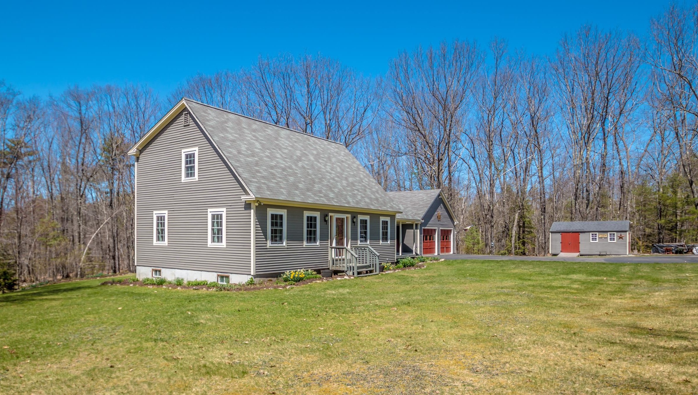 56 Fish St, Fryeburg, ME 04037-4506