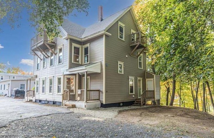 79 Ela Ct, Rochester, NH 03839-2914