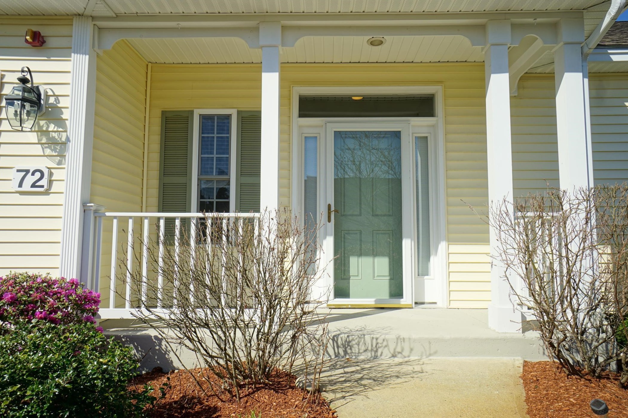 72 Old Stage Rd, Hudson, NH 03052-2365