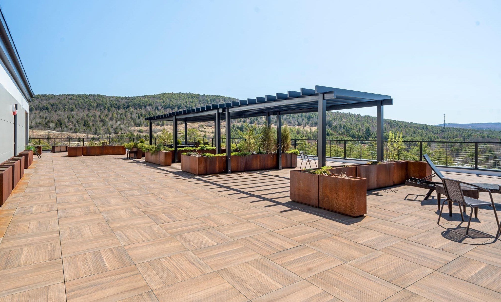 69 Etna Rd, Lebanon NH  03766-1455 exterior