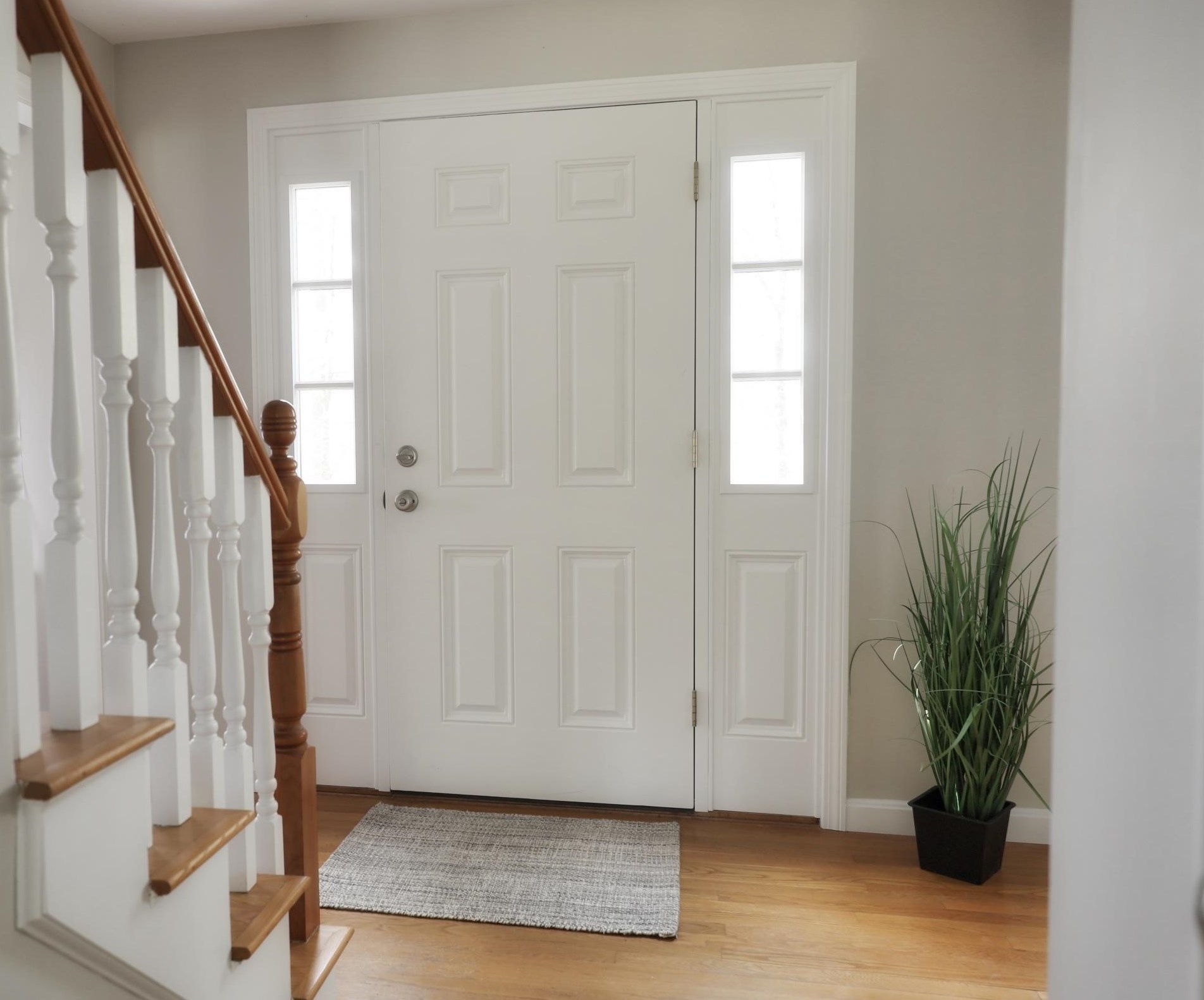 4 Mtn Vw Dr, Merrimack NH 03054-2316 exterior