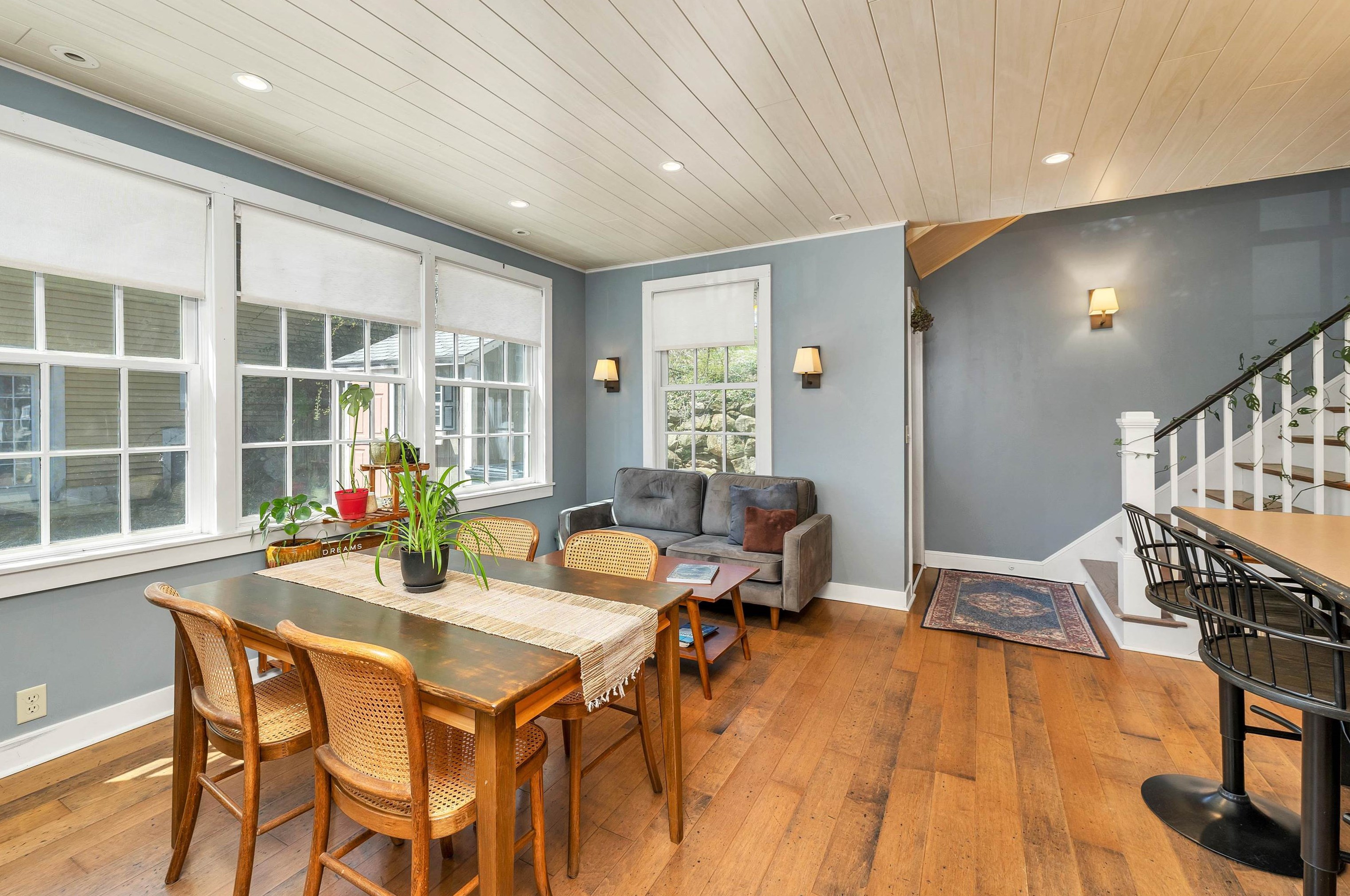 15 Main St, New Ipswich NH 03071-3714 exterior