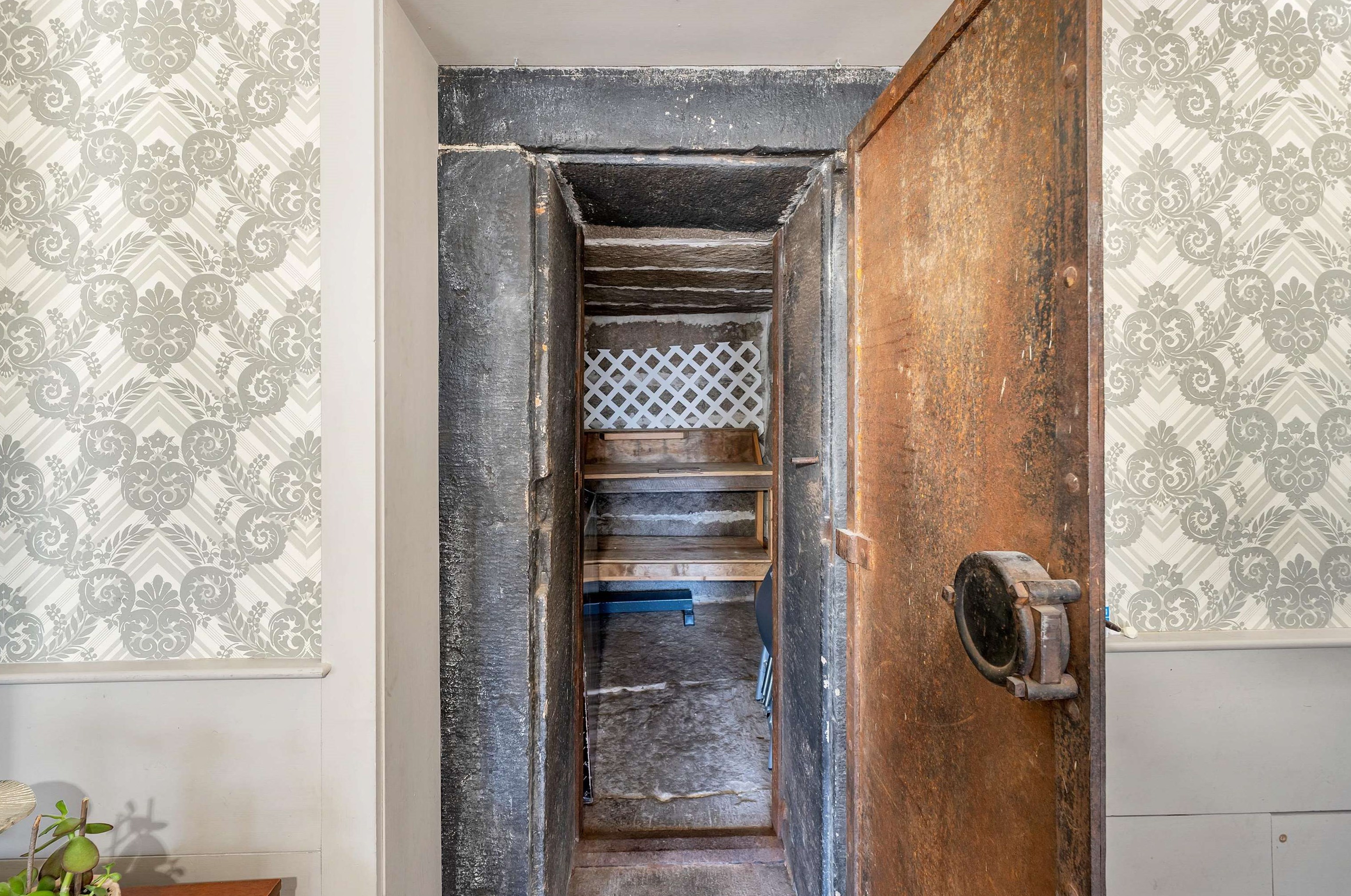 15 Main St, New Ipswich NH 03071-3714 exterior