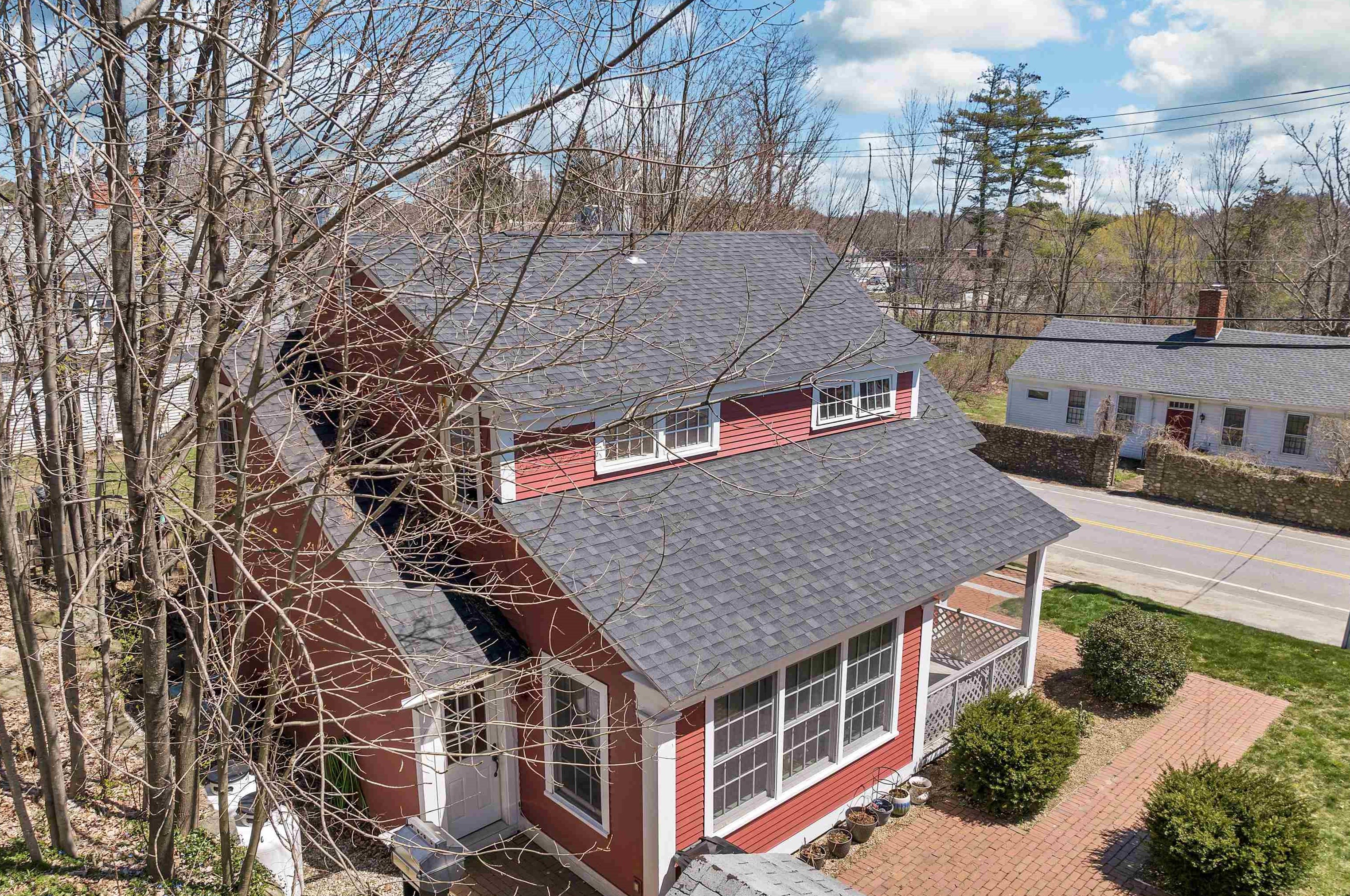 15 Main St, New Ipswich NH 03071-3714 exterior