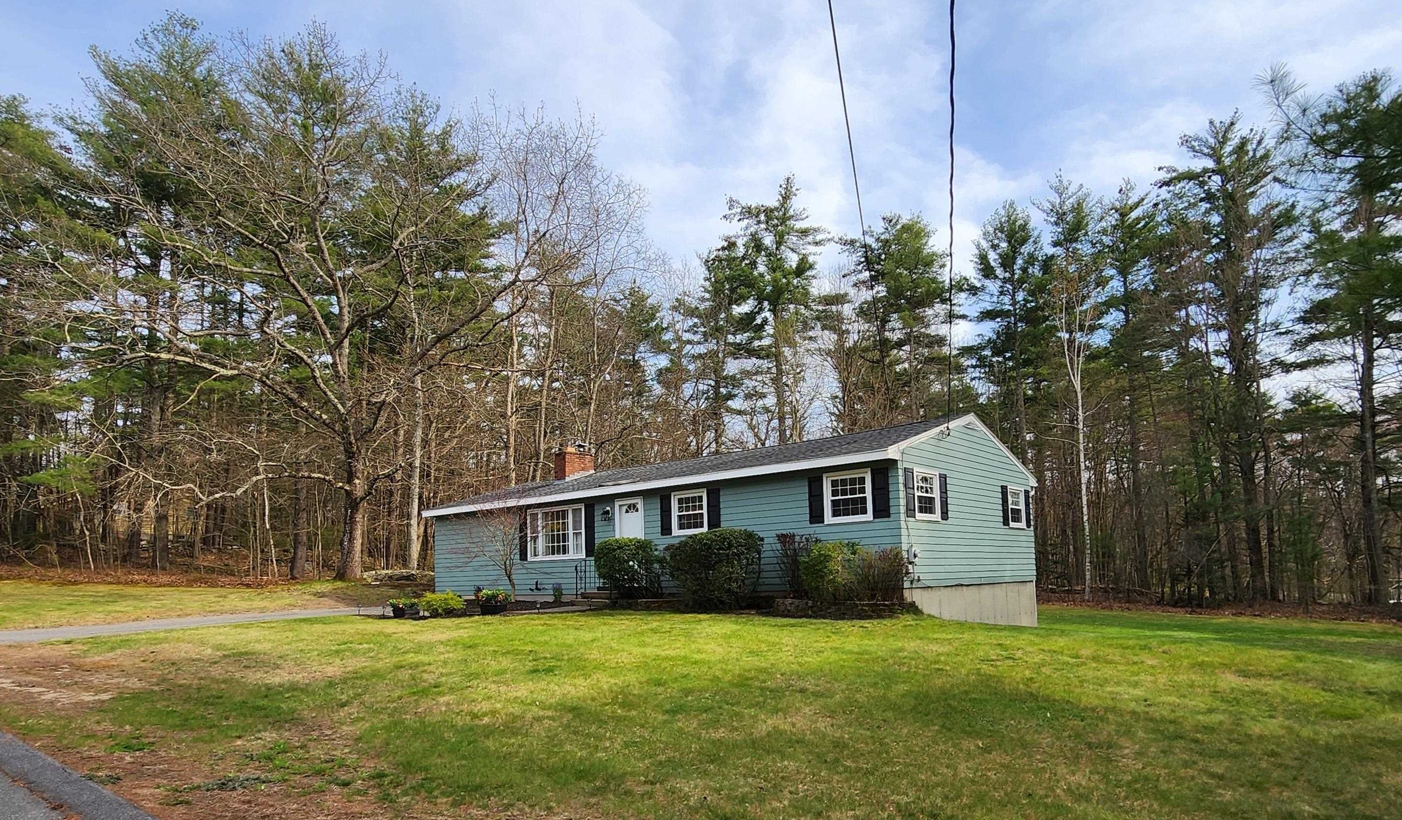 1 Al St, Derry, NH 03038