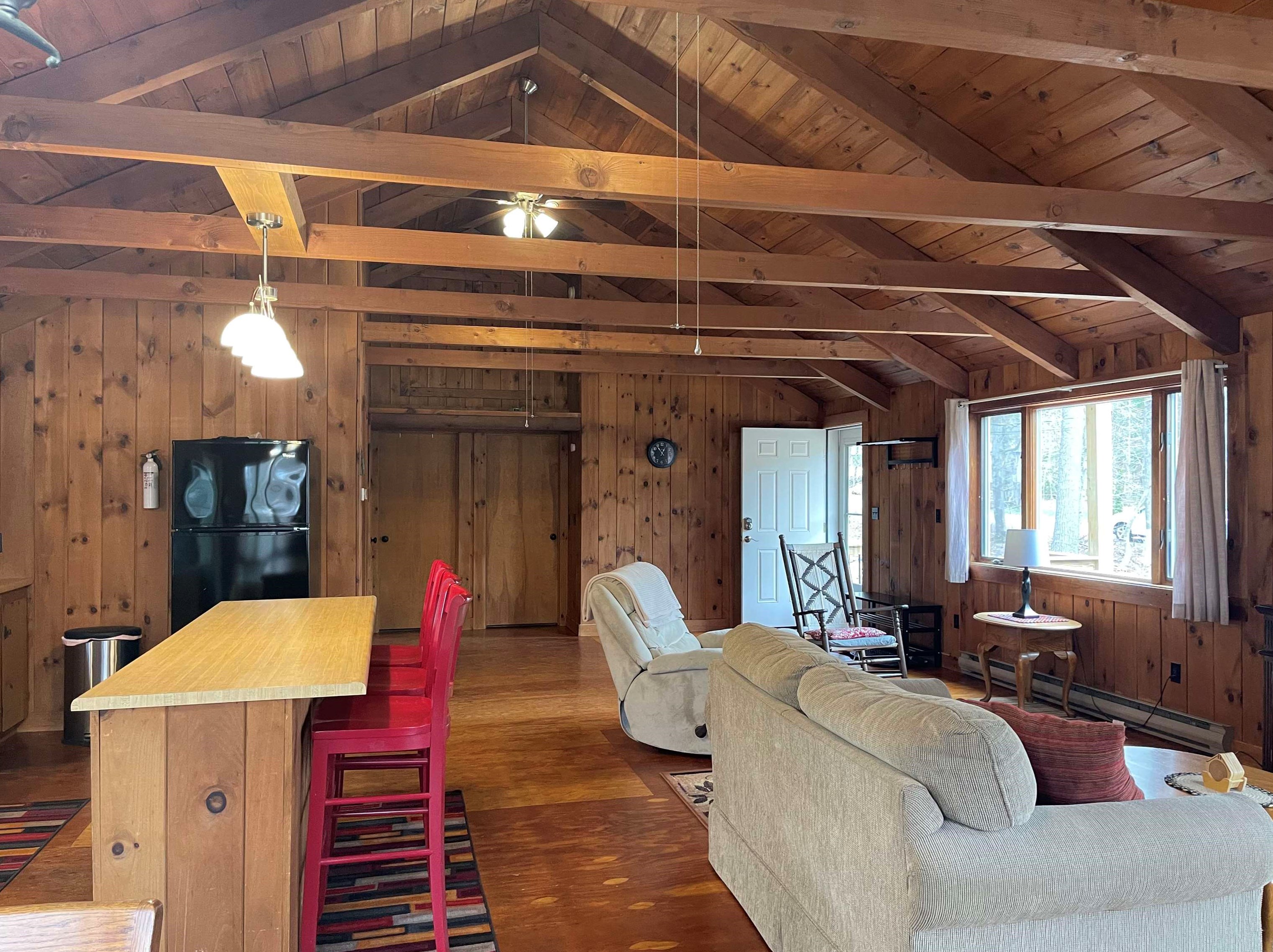19 Dudley Dr, Wakefield, NH 03887-6006