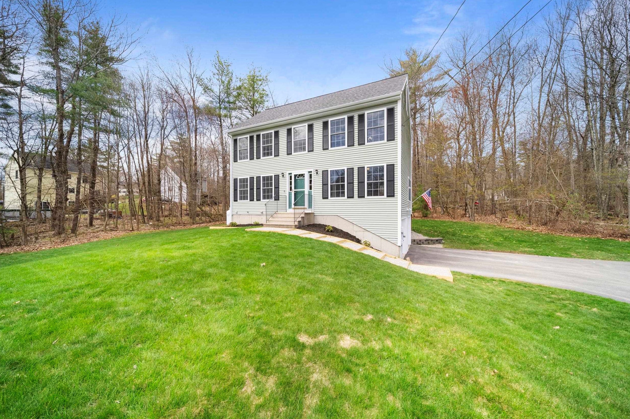 28 Opossum Dr, Chester, NH 03036-8115