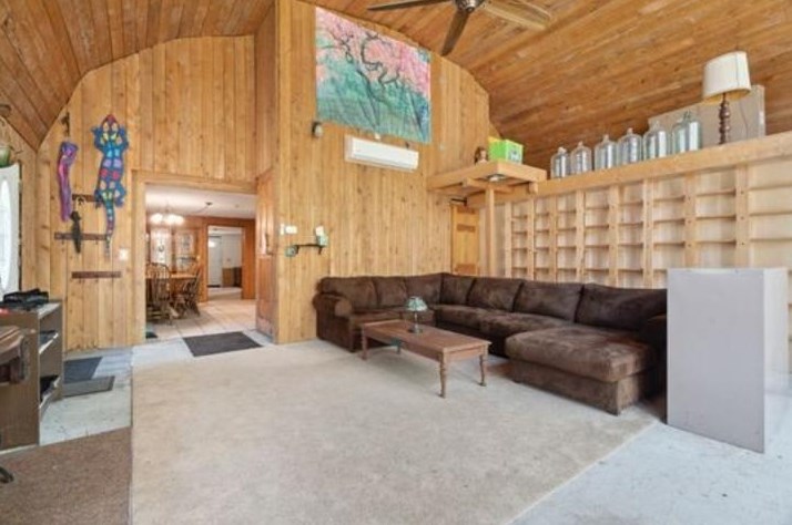 21 Island Rd, Grafton, NH 03240-3501