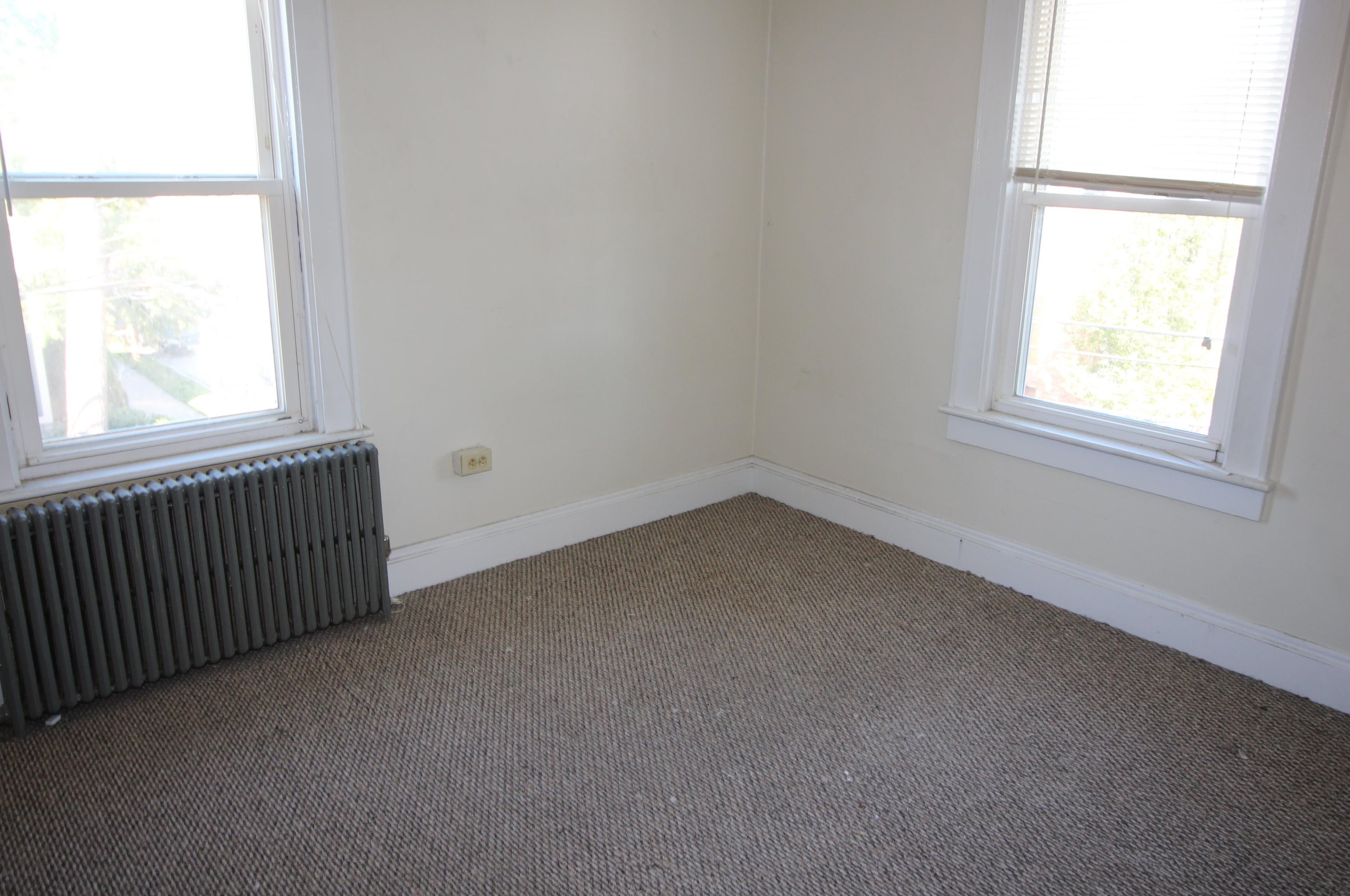 174 Concord St #1, Manchester, NH 03104