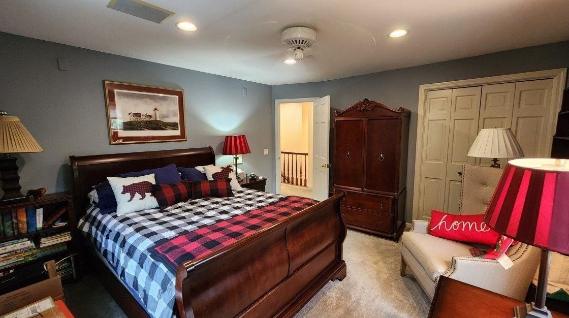4 Maplewood Dr, Tuftonboro NH  03894-4024 exterior