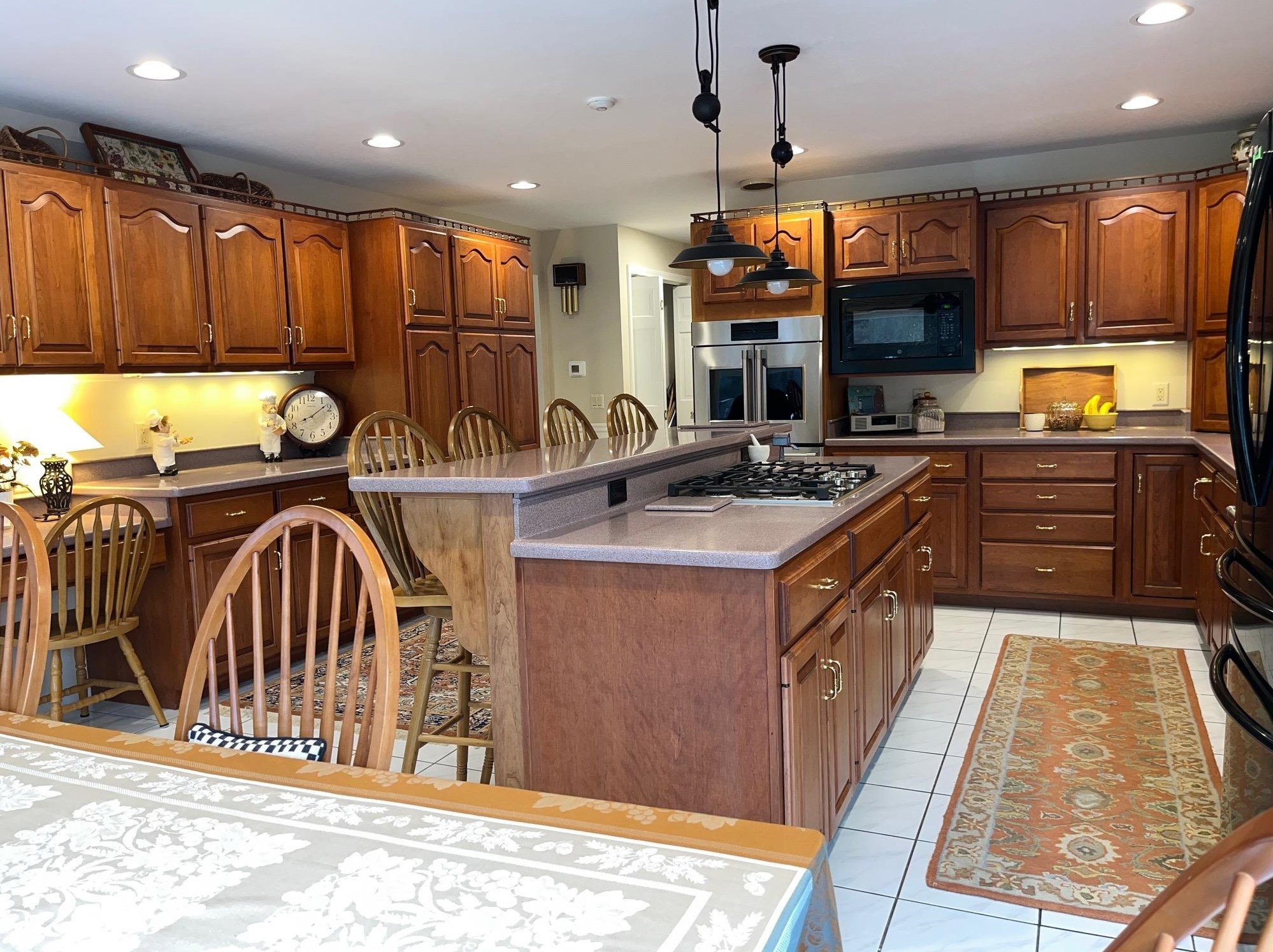 4 Maplewood Dr, Tuftonboro NH  03894-4024 exterior
