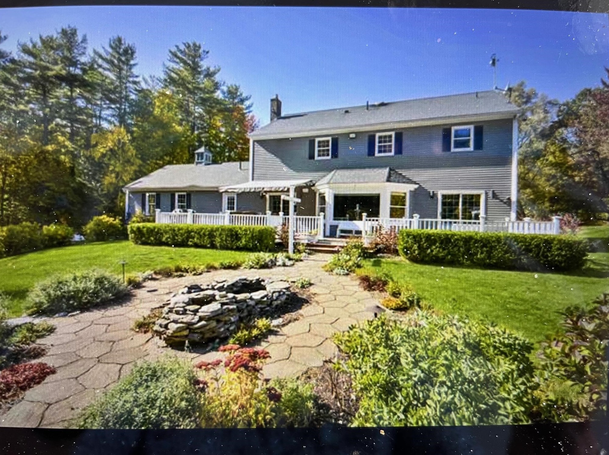 4 Maplewood Dr, Wolfeboro, NH 03894