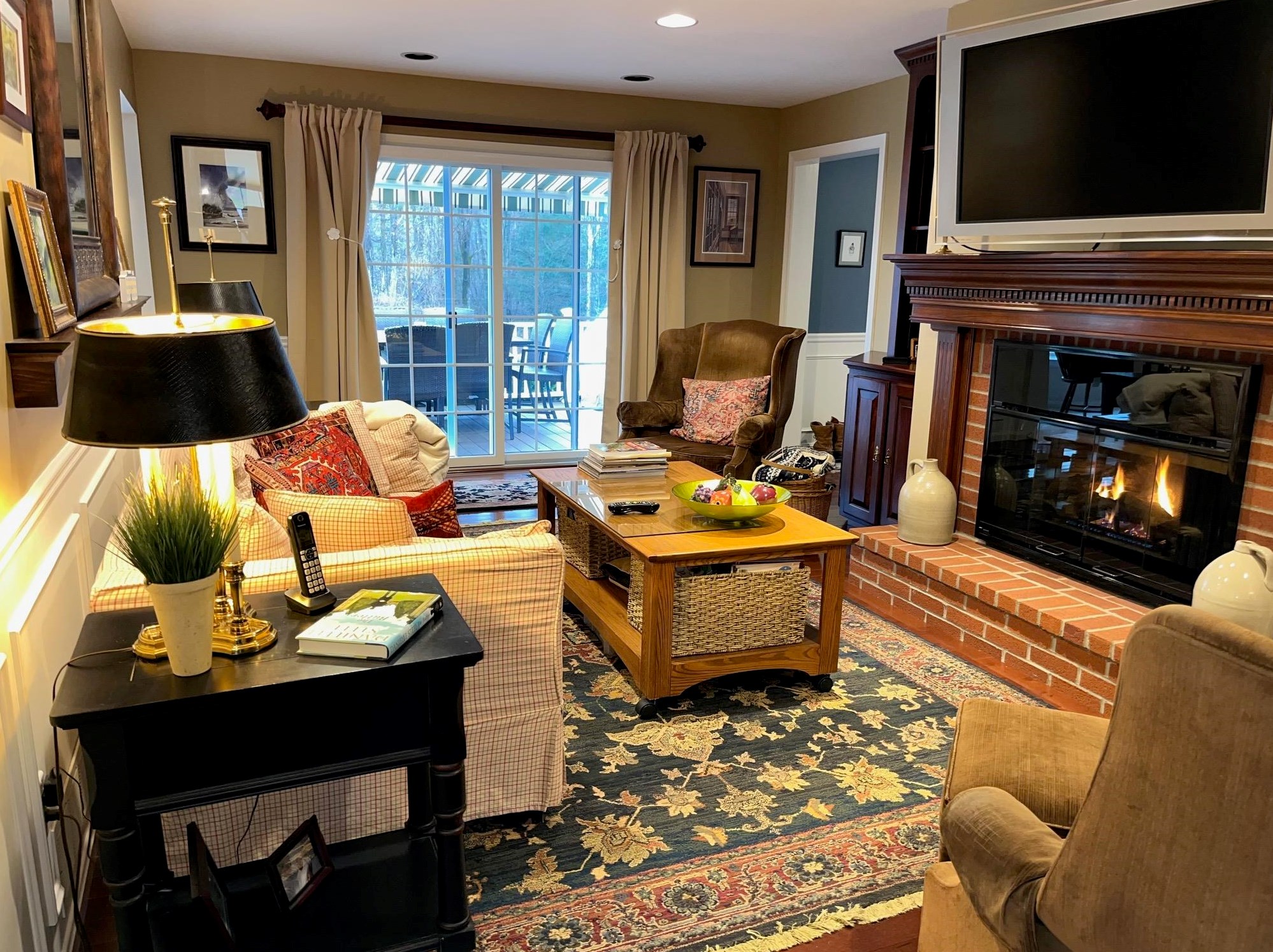 4 Maplewood Dr, Tuftonboro NH  03894-4024 exterior