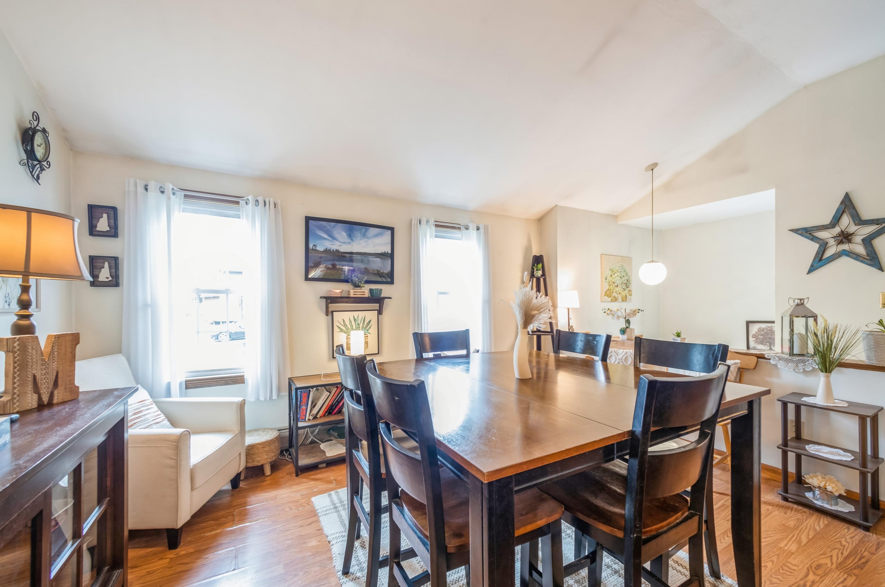 7 Stanorm Dr, Newmarket, NH 03857-2061