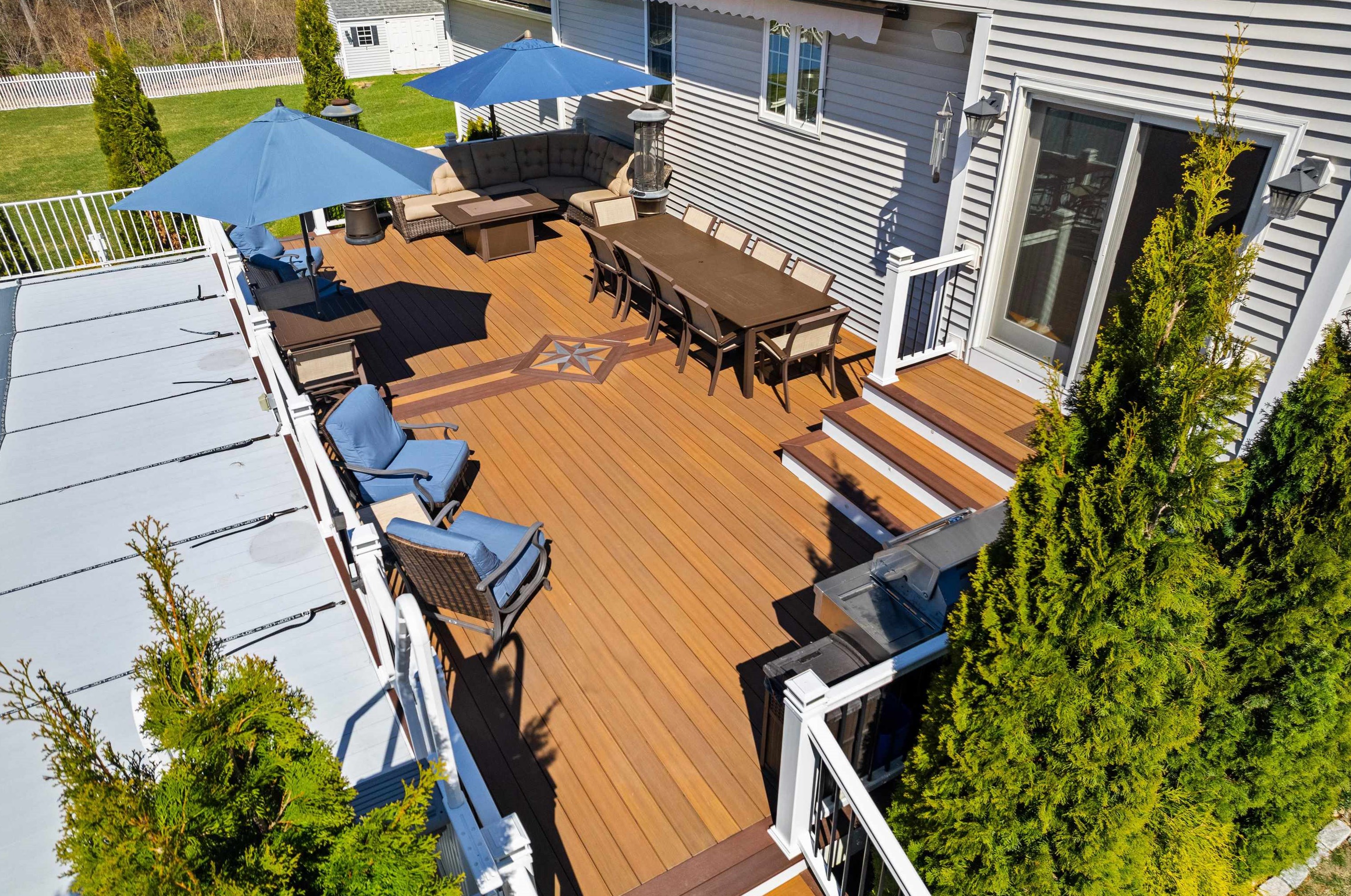 3 Harvest Dr, Derry NH 03038-4872 exterior