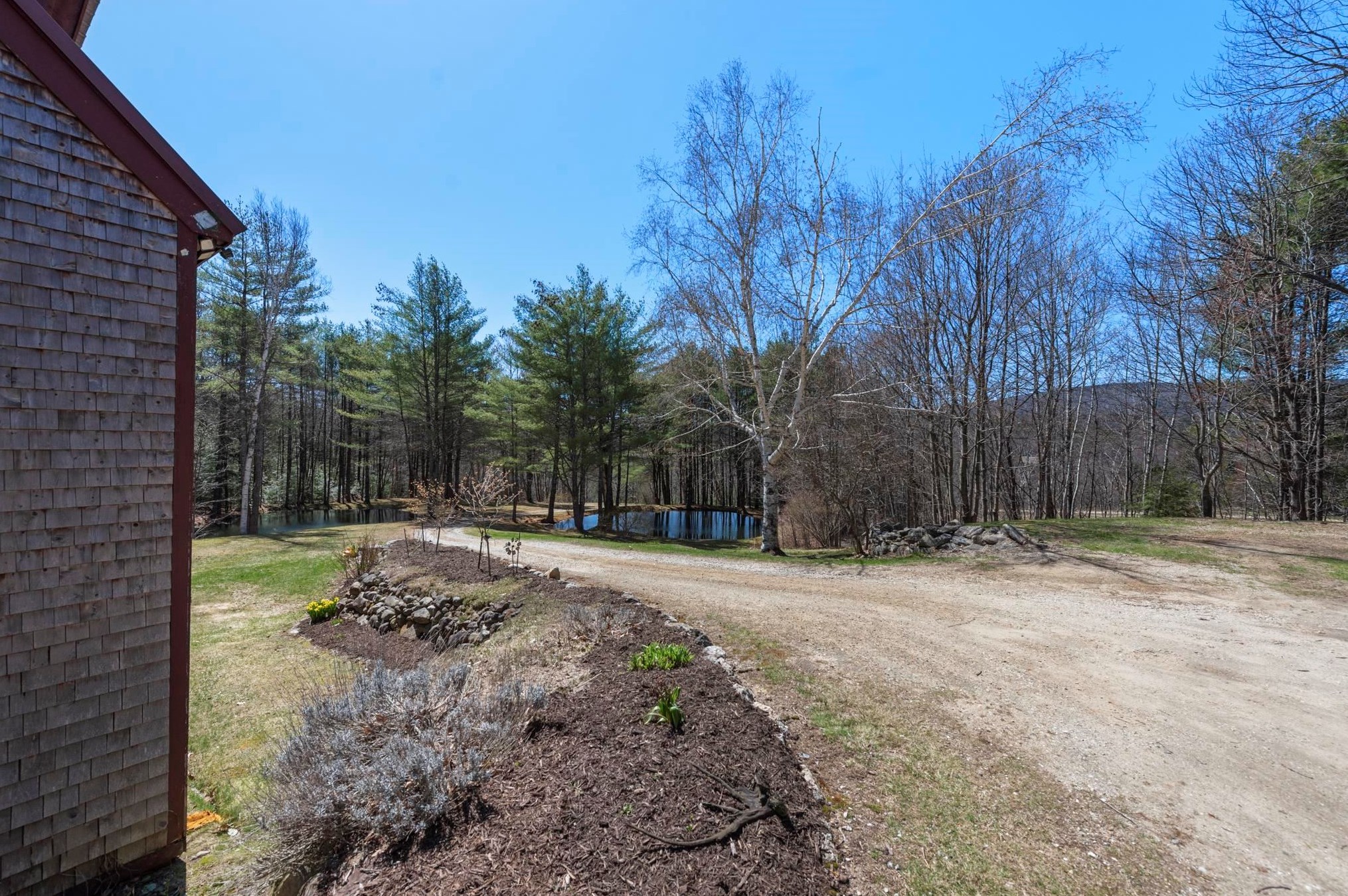 306 Berry Rd, Bridgewater NH 03222-6807 exterior