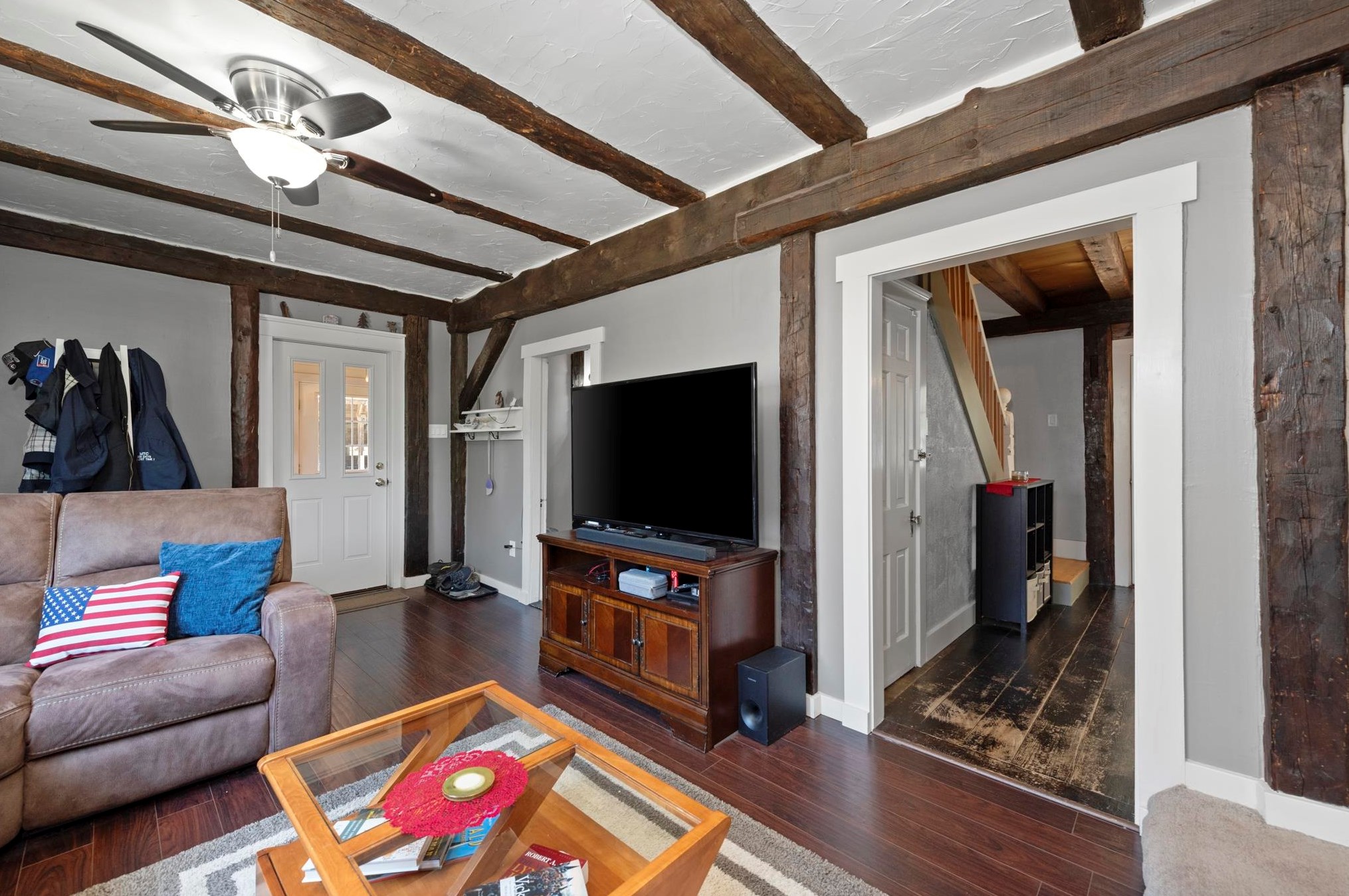 306 Berry Rd, Bridgewater NH 03222-6807 exterior