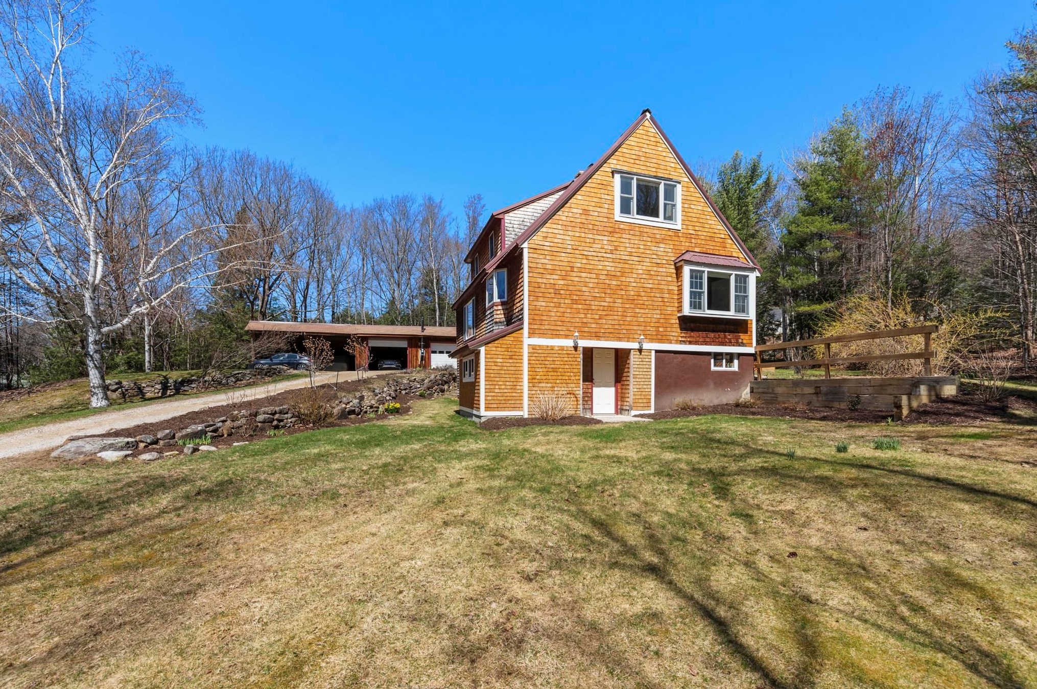 306 Berry Rd, Bridgewater NH 03222-6807 exterior