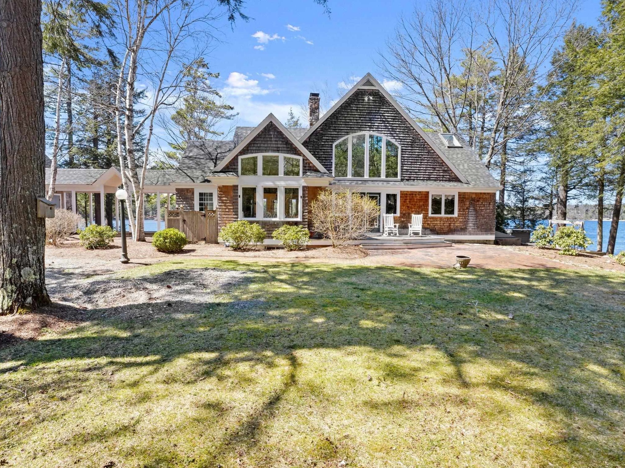 56-58 Twin Cvs Dr, Rindge, NH 03461