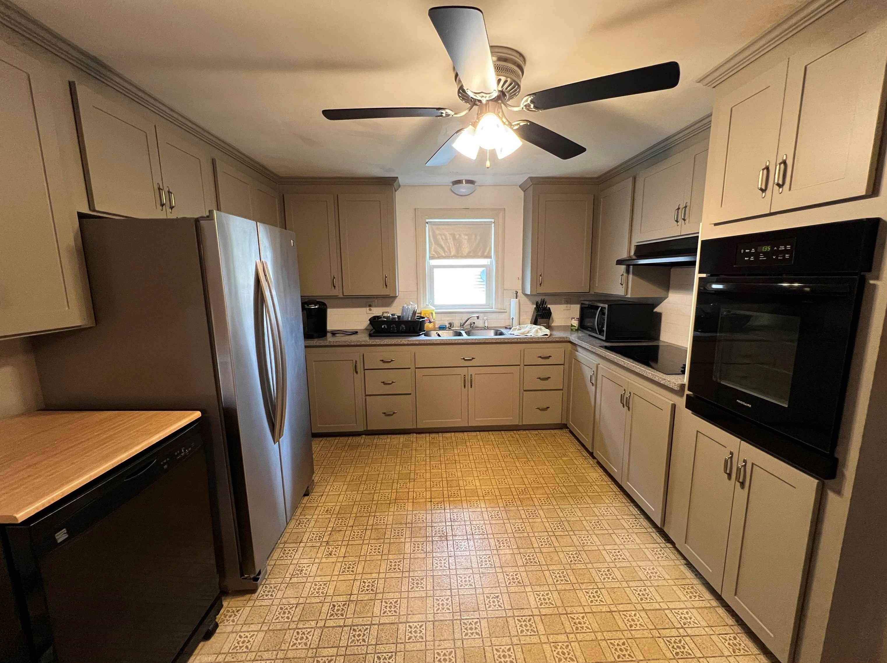 1 Lewis St, Nashua, NH 03060