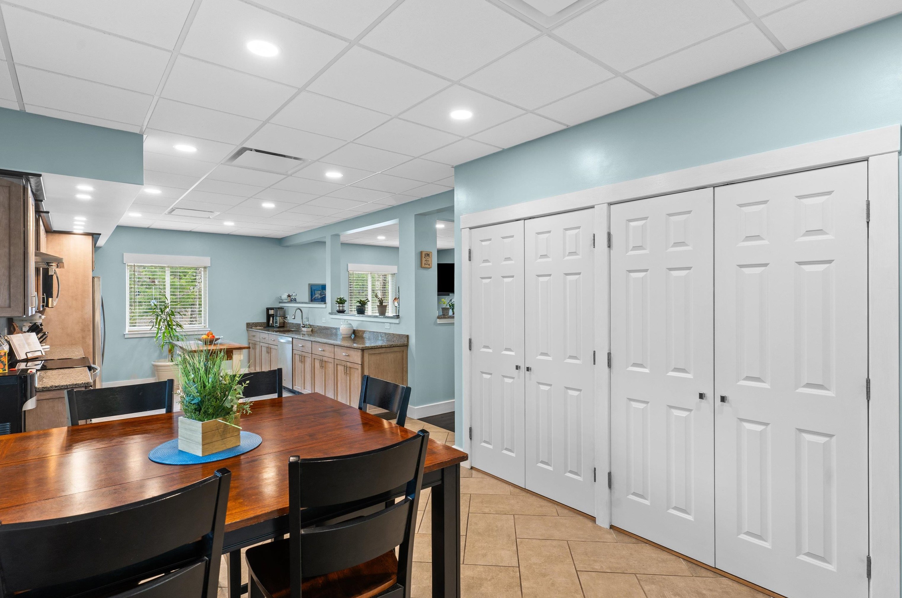 214 Long Pond Rd, Northwood NH  03261-3228 exterior