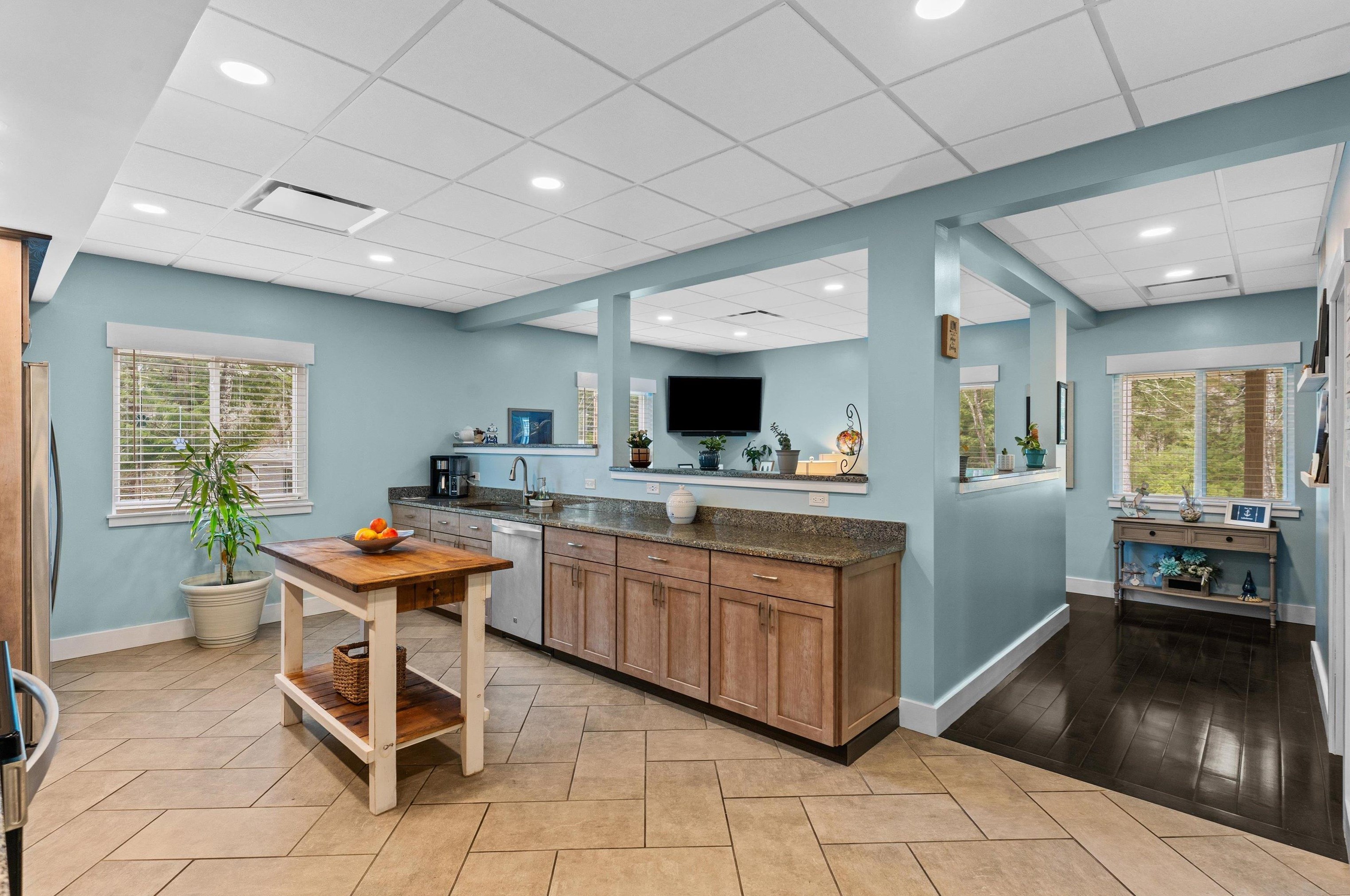 214 Long Pond Rd, Northwood NH  03261-3228 exterior