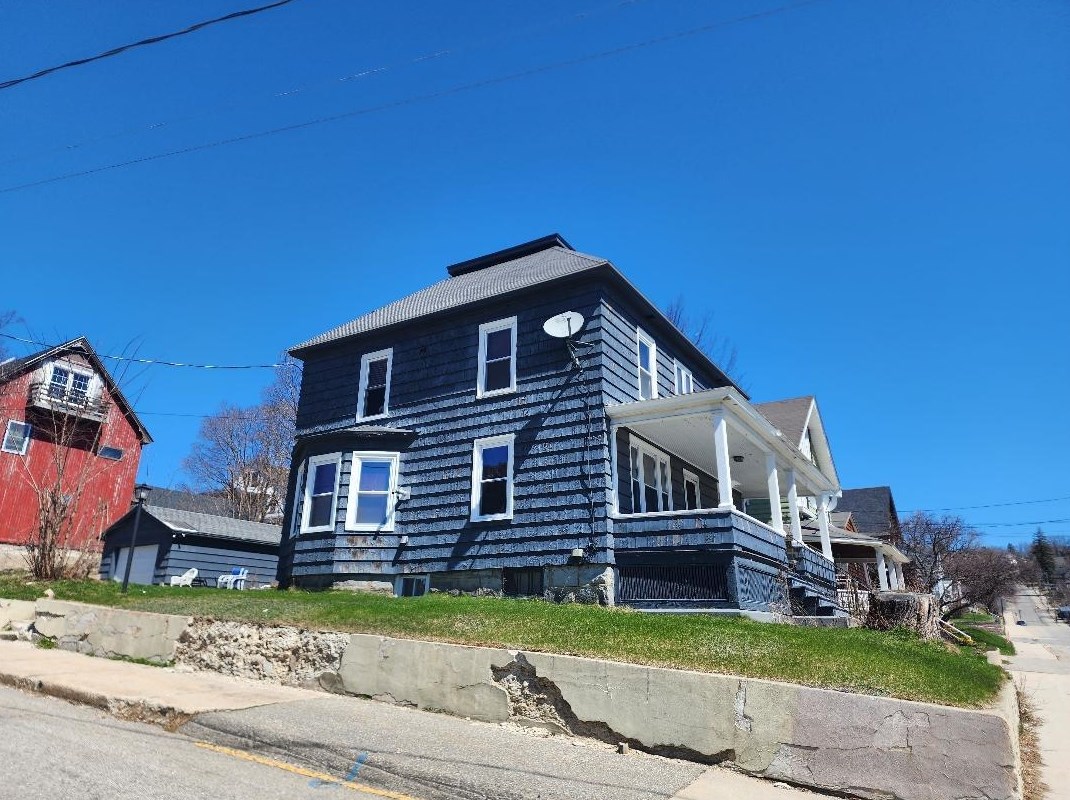 143 Hillside Ave, Berlin, NH 03570