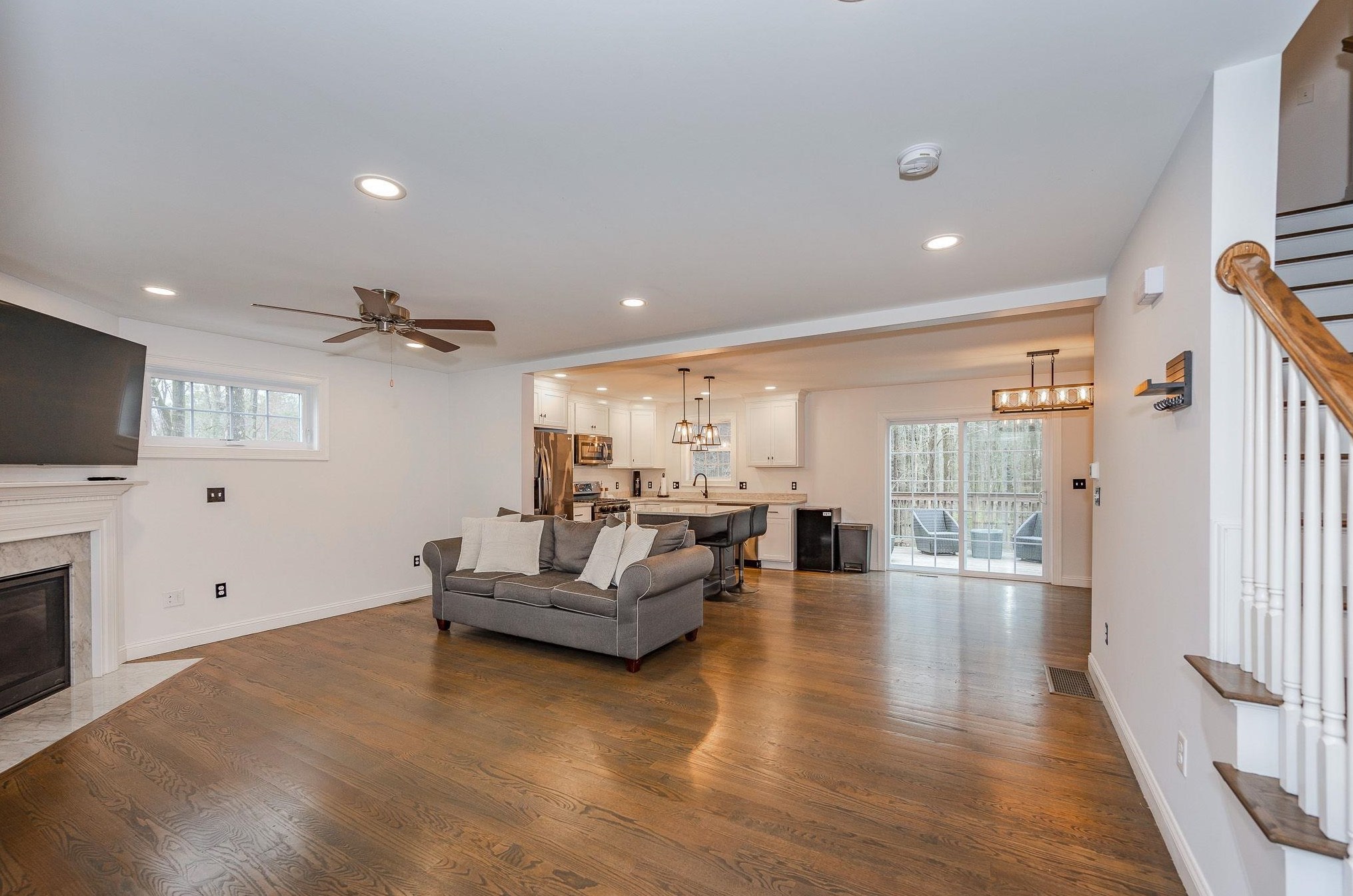 139 S Main St, Newton, NH 03858