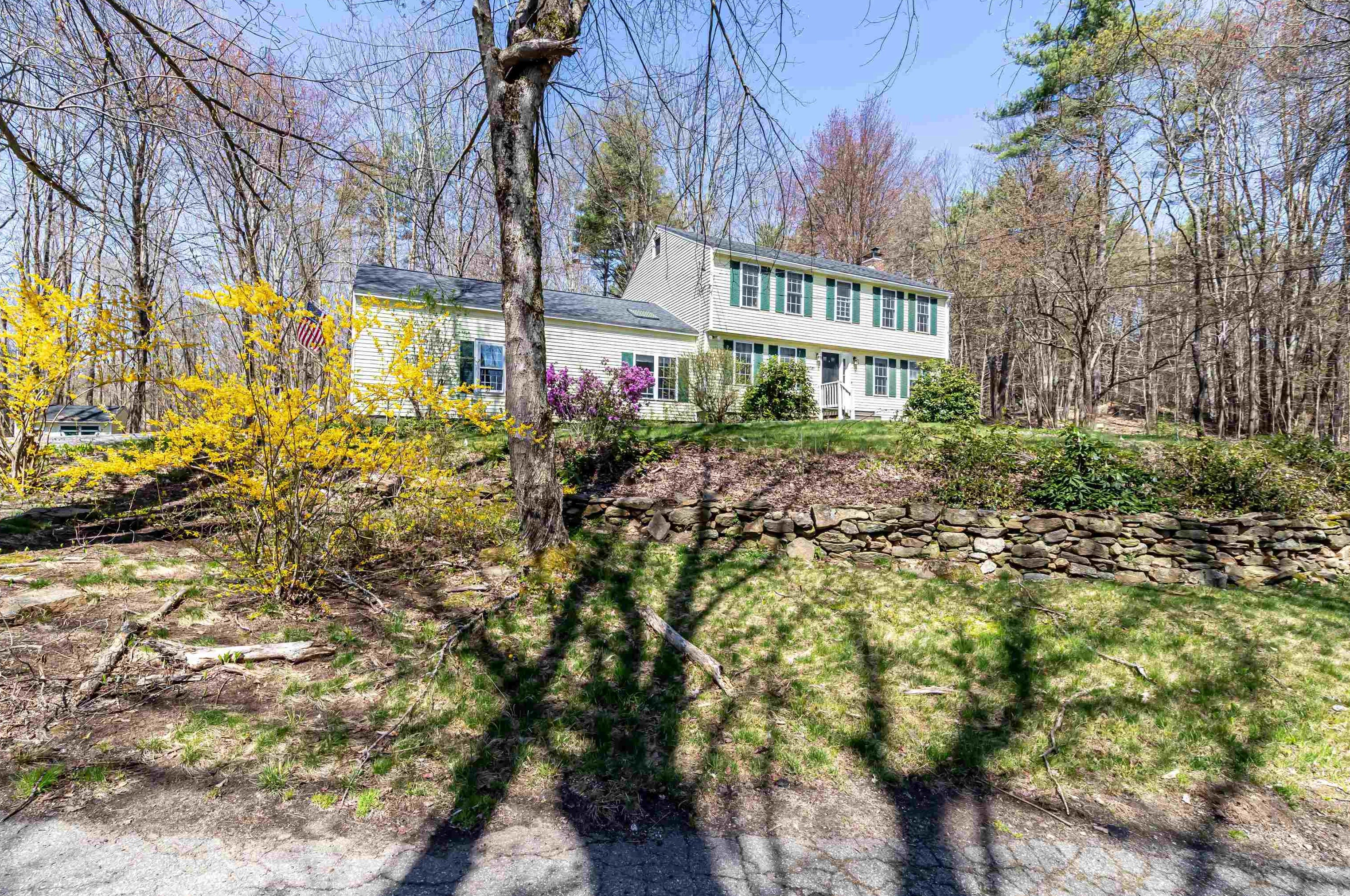 67 Mountain View Dr, Peterborough, NH 03458 exterior