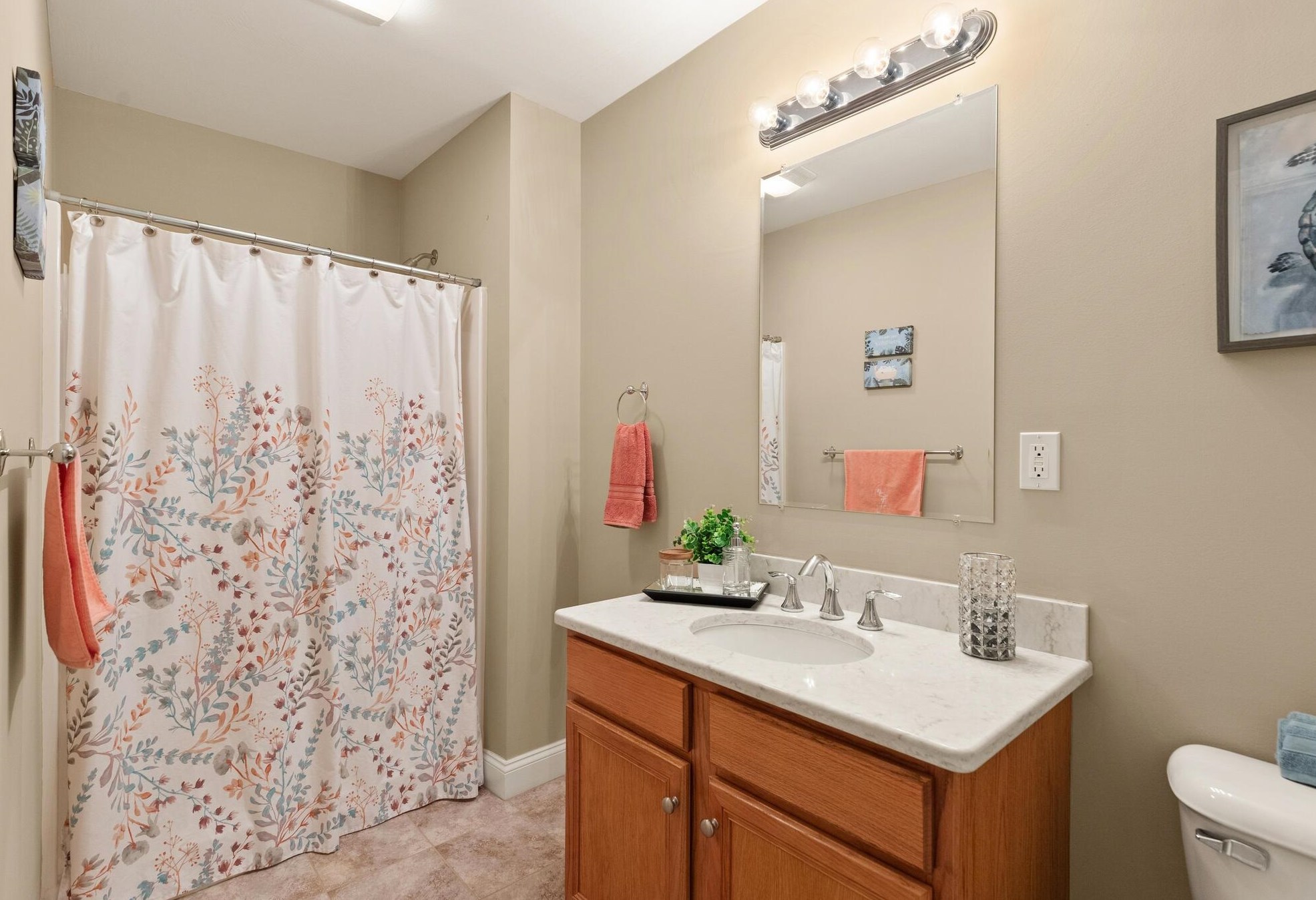 3 Arbor Cir, Hudson NH  03052-2648 exterior