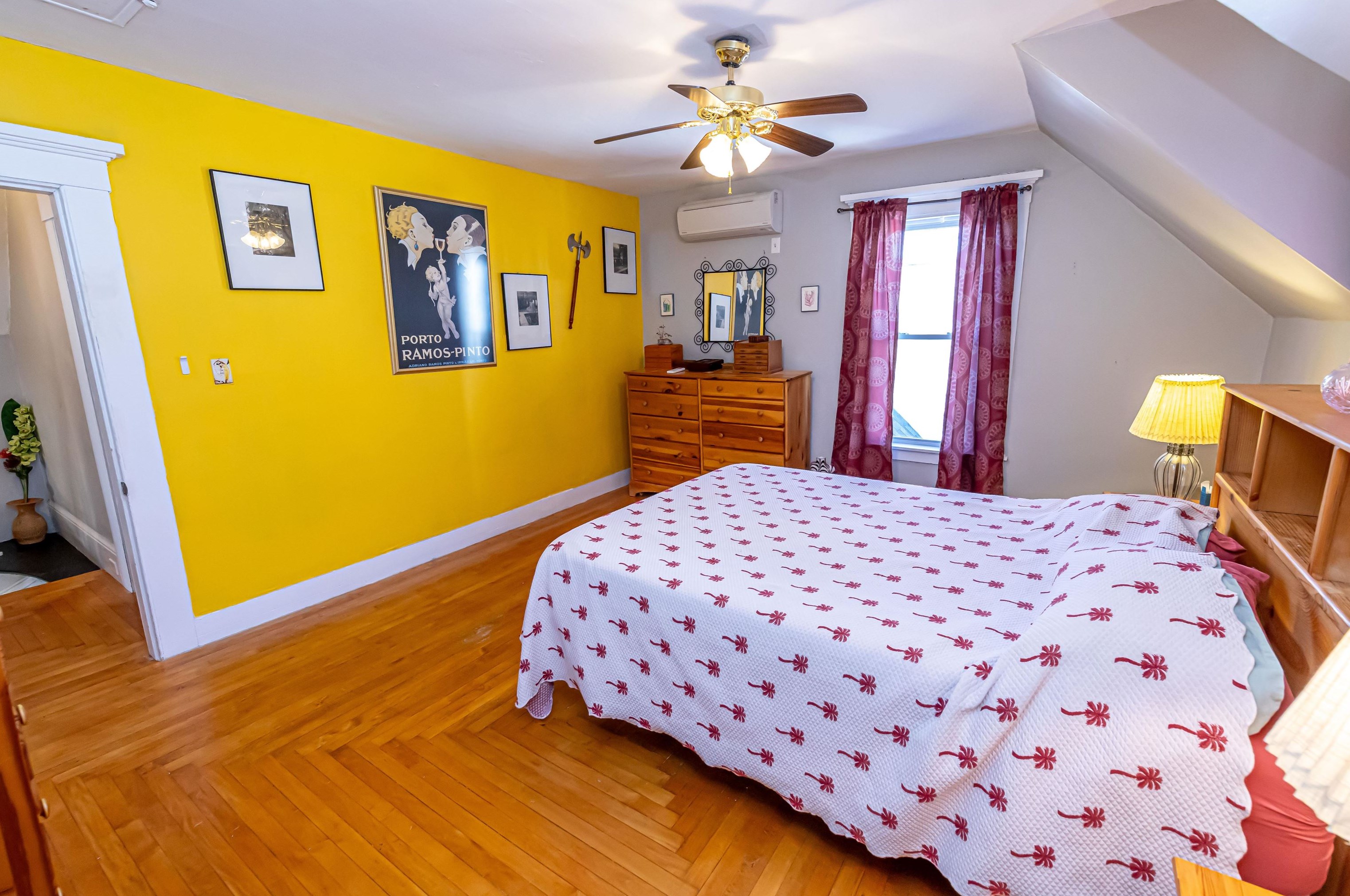 200 Laurel St, Manchester NH  03103-4740 exterior
