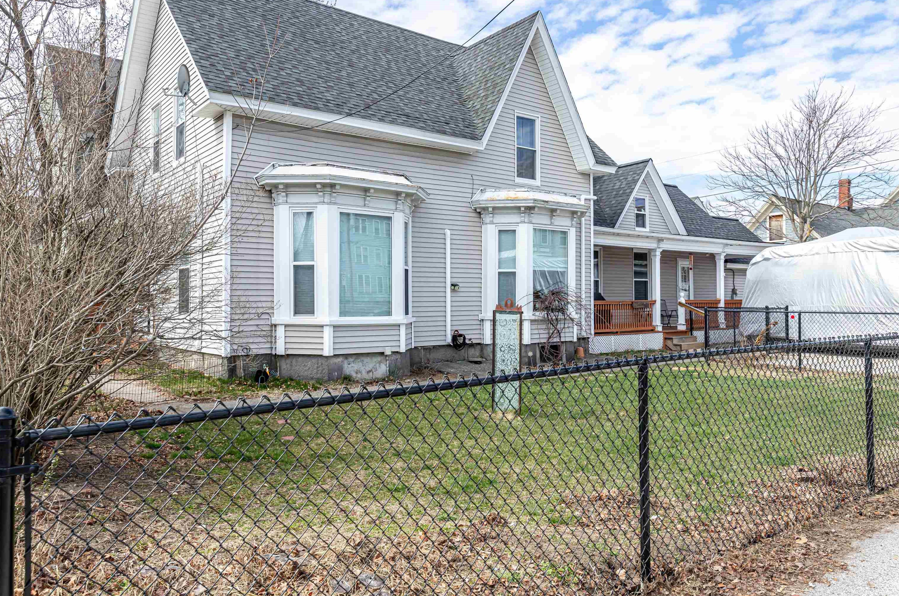 200 Laurel St, Manchester NH  03103-4740 exterior